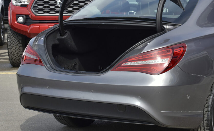 MERCEDES BENZ CLA200 SPORT 2019