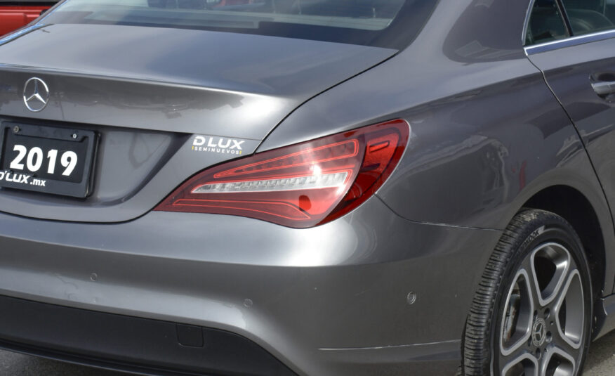 MERCEDES BENZ CLA200 SPORT 2019
