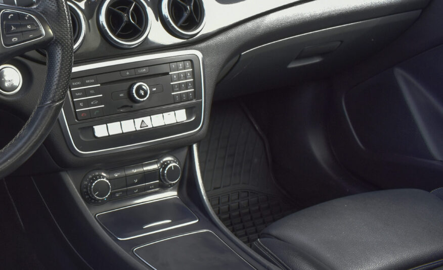 MERCEDES BENZ CLA200 SPORT 2019