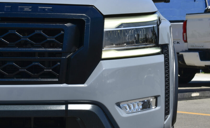 NISSAN FRONTIER PRO-4X 4X4 2022