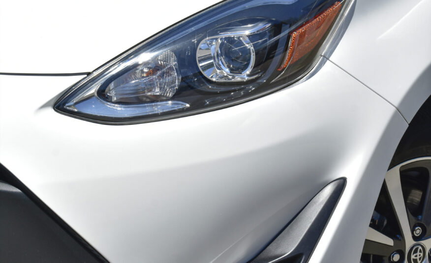 TOYOTA PRIUS C 2020