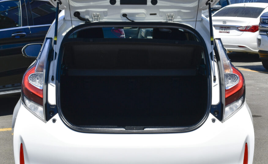 TOYOTA PRIUS C 2020