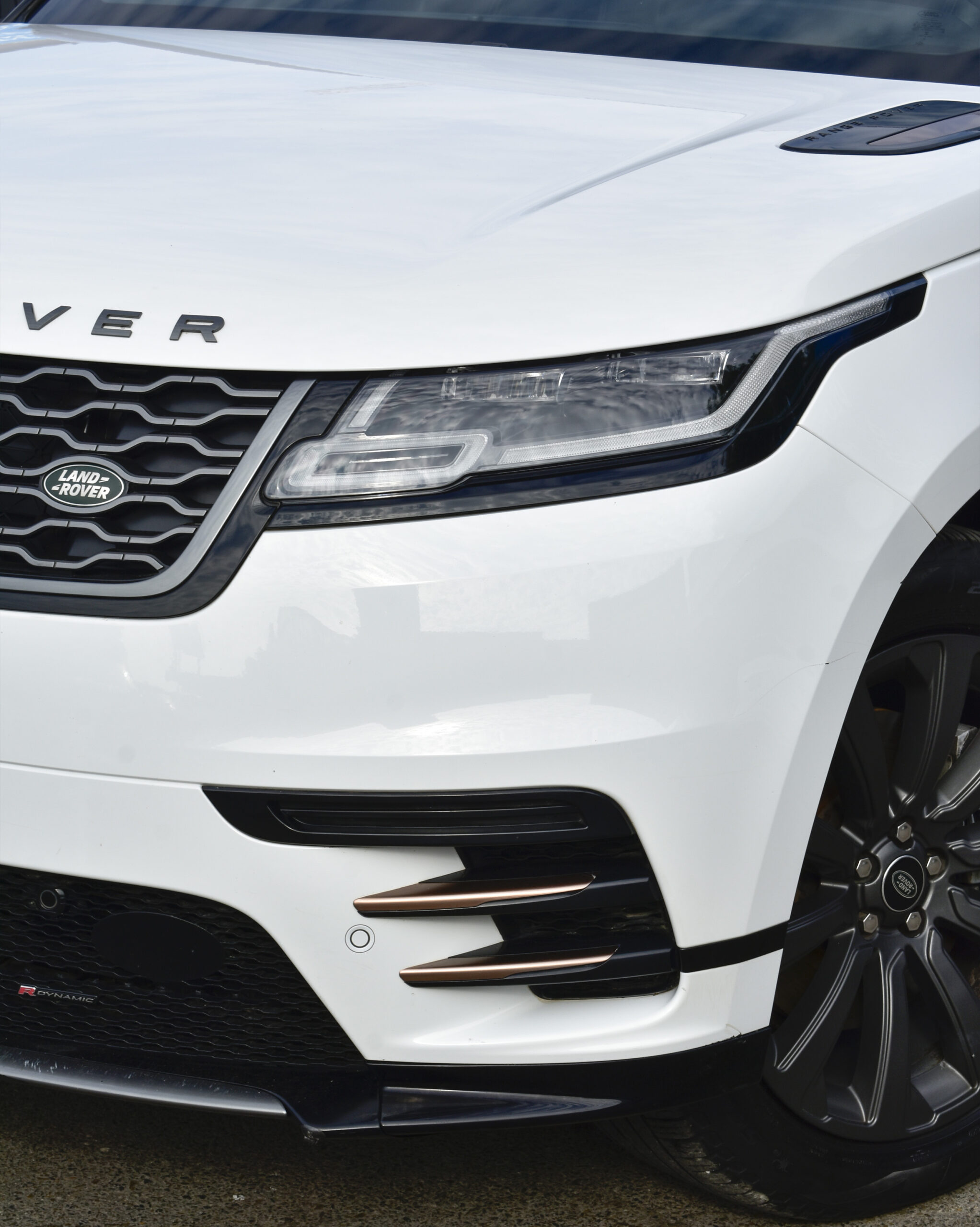 LAND ROVER RANGE ROVER VELAR S R-DYNAMIC 2023