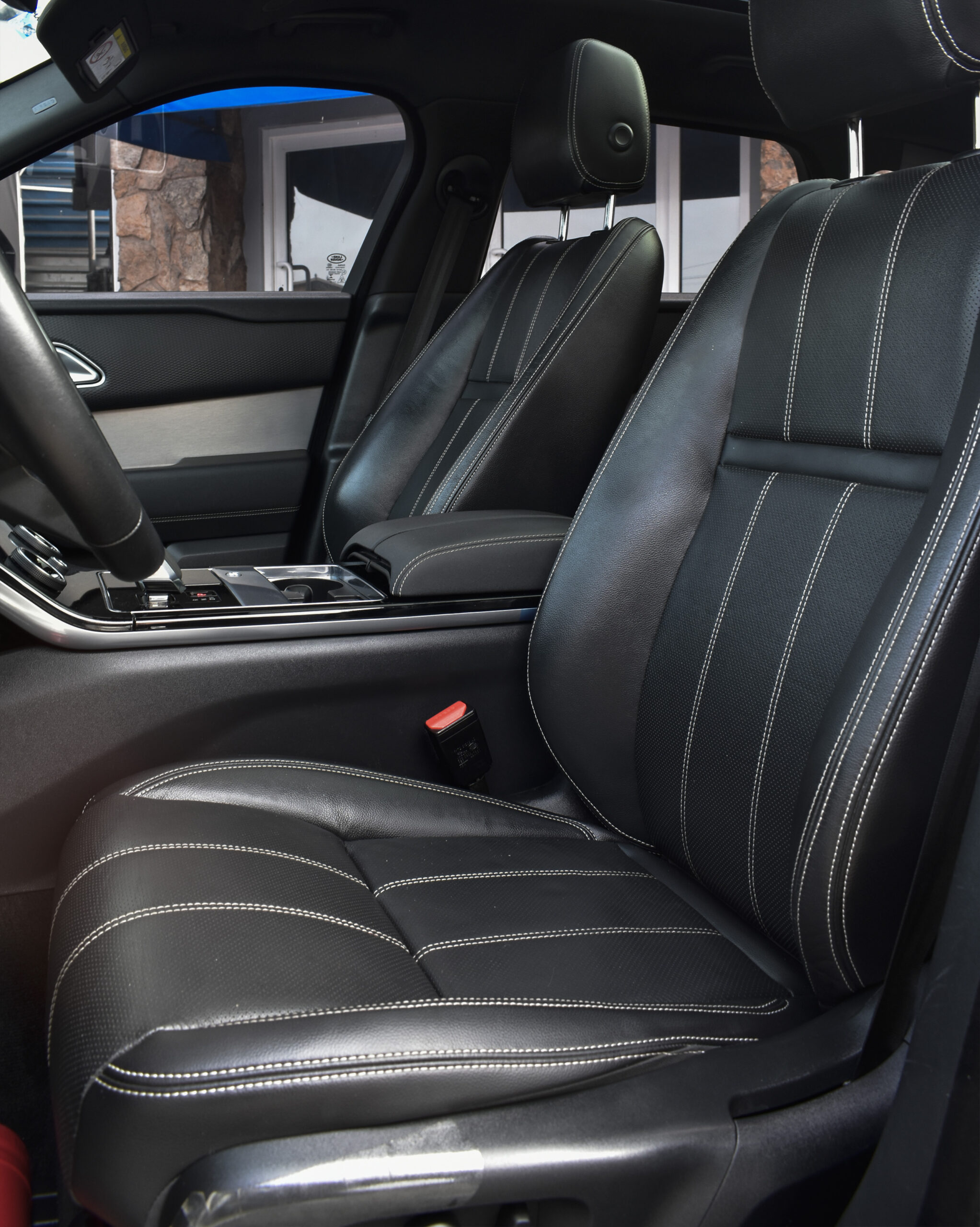 LAND ROVER RANGE ROVER VELAR S R-DYNAMIC 2023