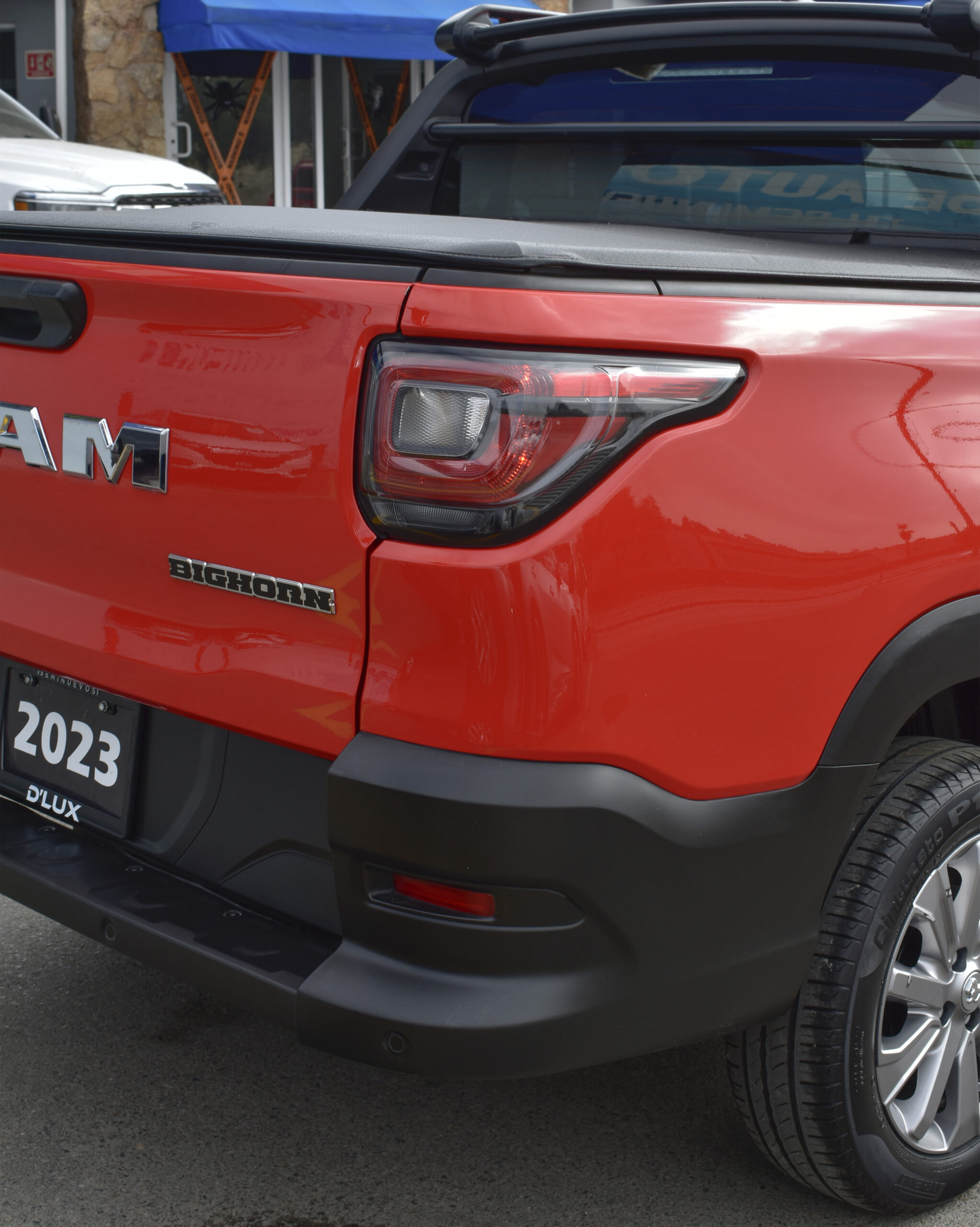 RAM 700 BIGHORN 2023