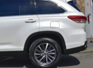TOYOTA HIGHLANDER XLE 2019