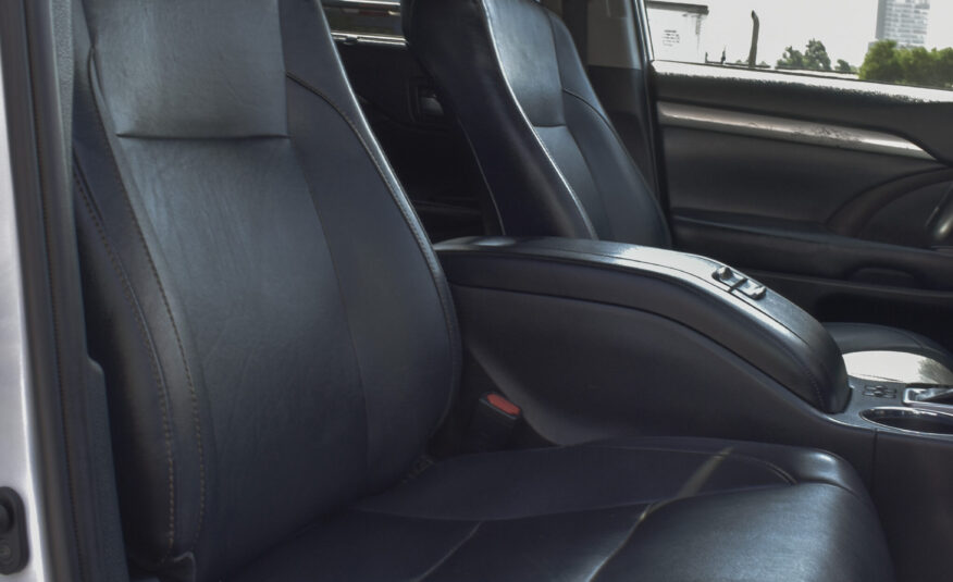 TOYOTA HIGHLANDER XLE 2019