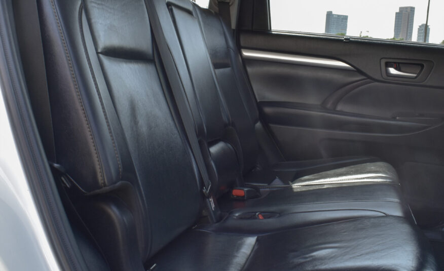 TOYOTA HIGHLANDER XLE 2019