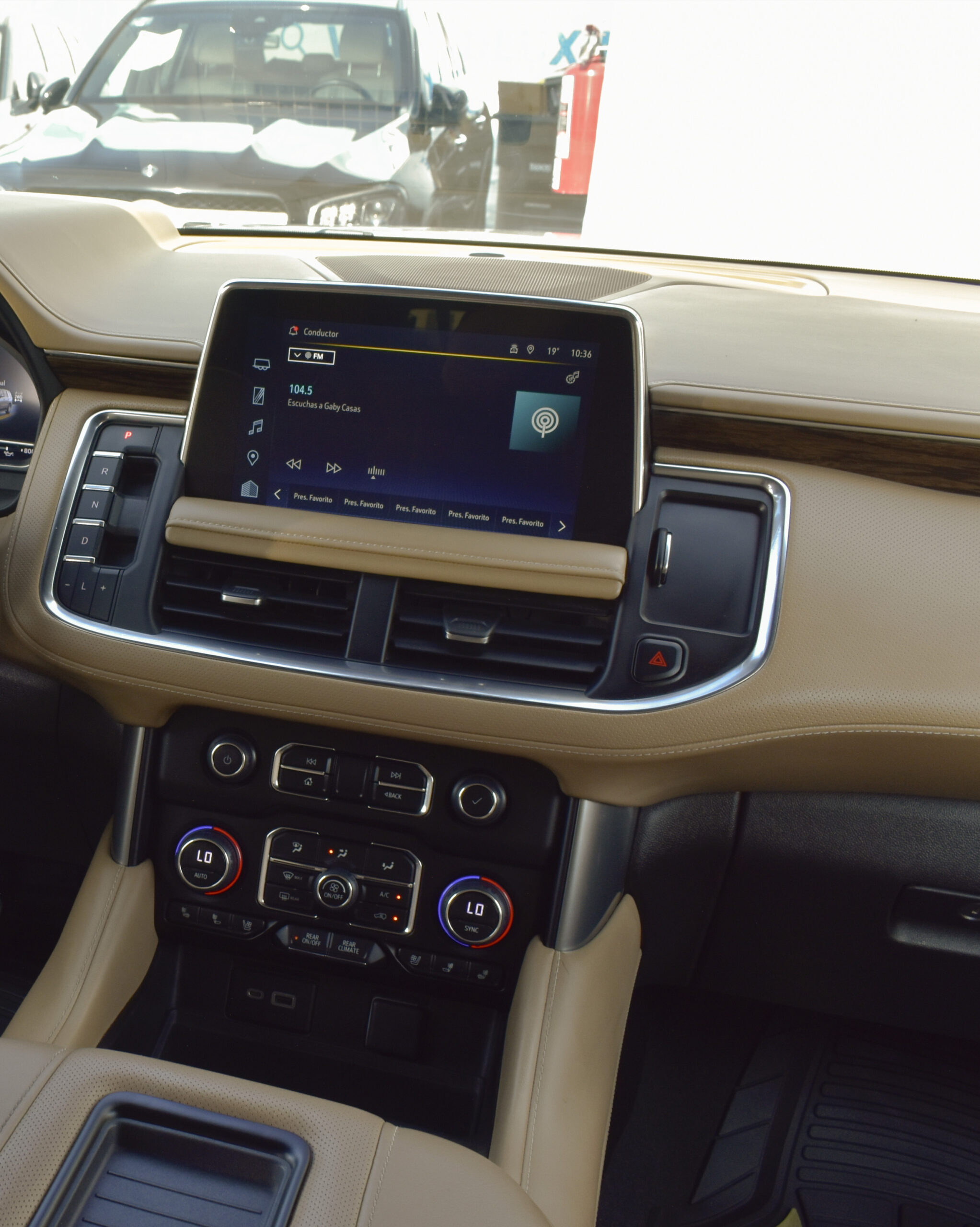 CHEVROLET SUBURBAN PREMIER 2023