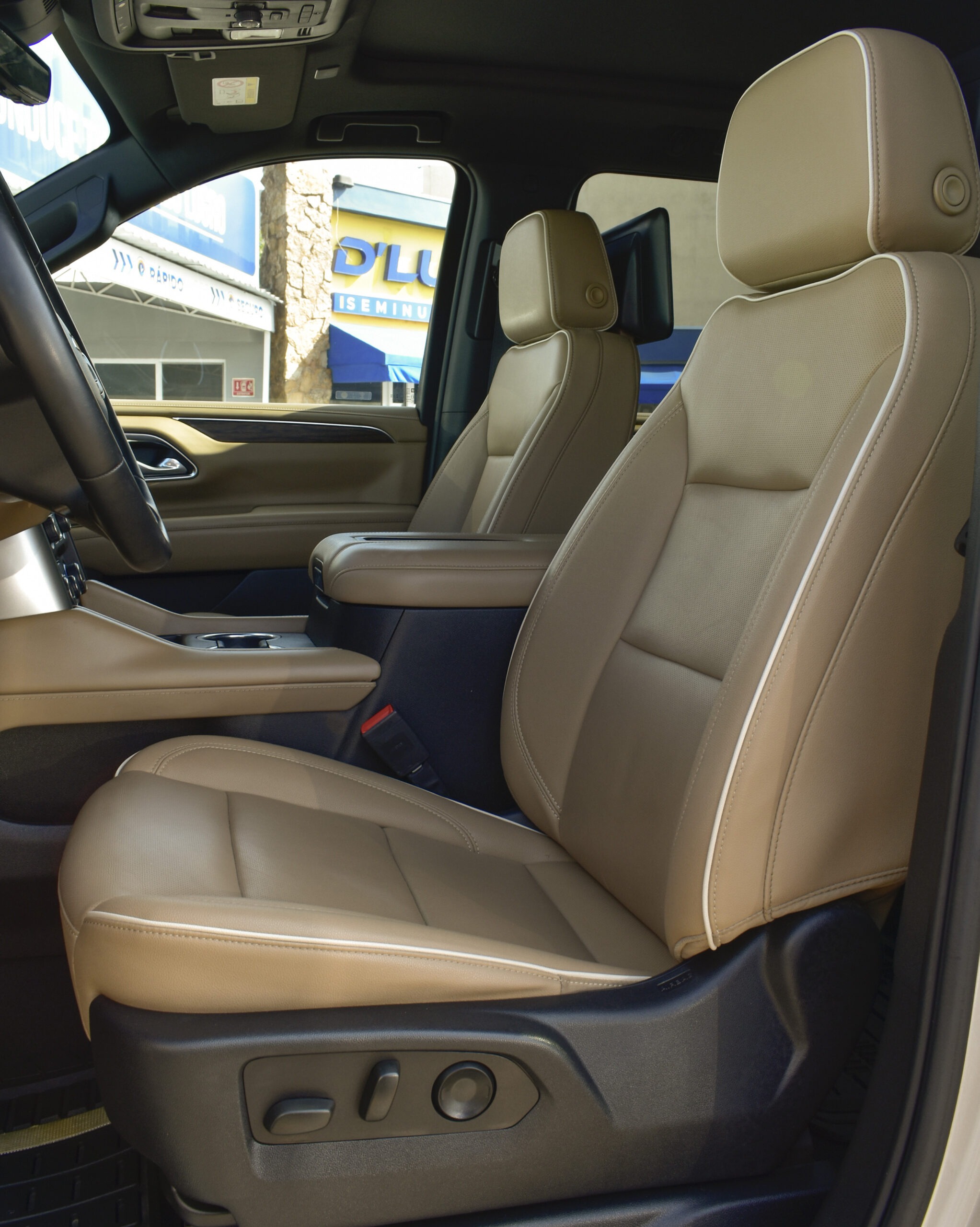 CHEVROLET SUBURBAN PREMIER 2023