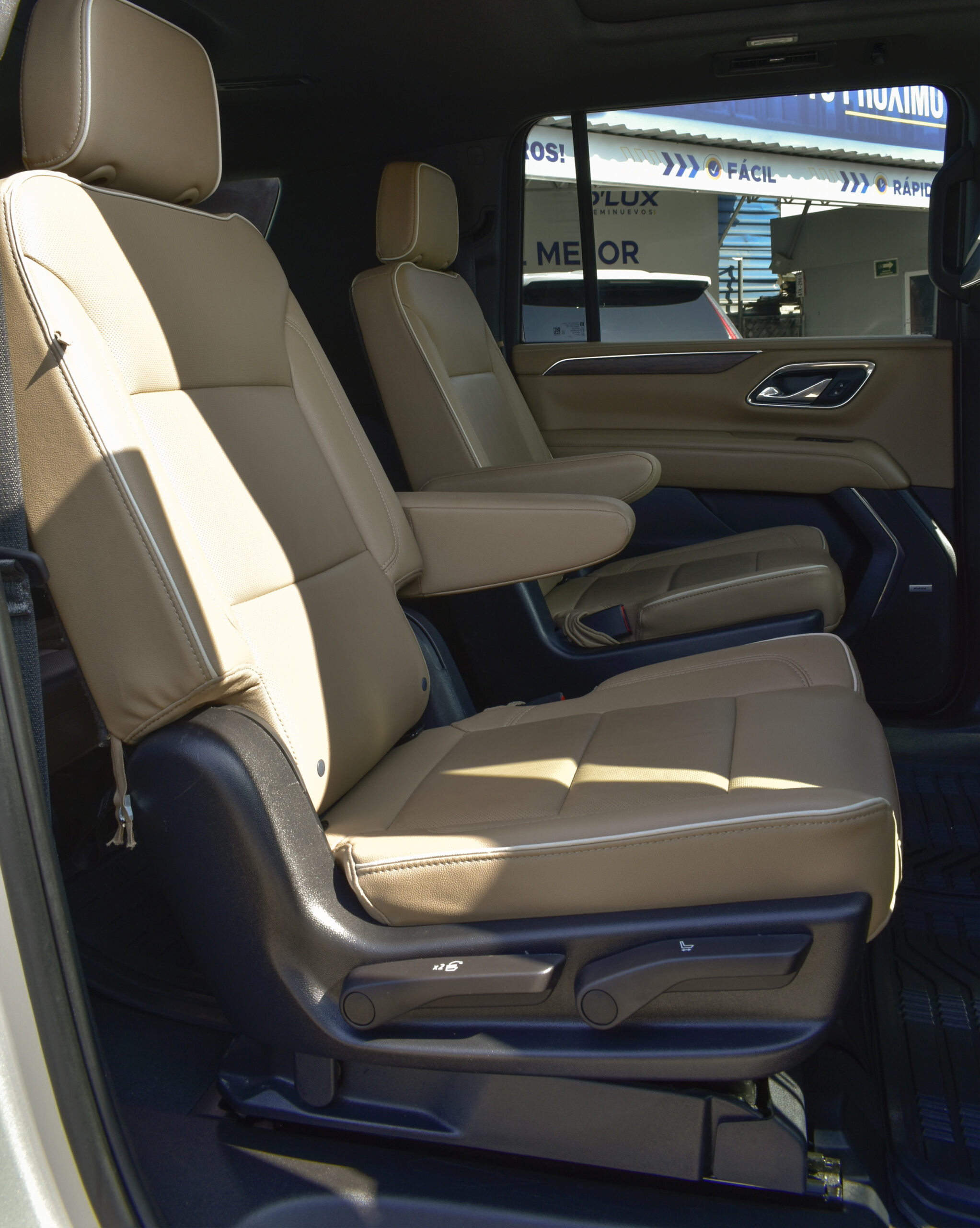 CHEVROLET SUBURBAN PREMIER 2023