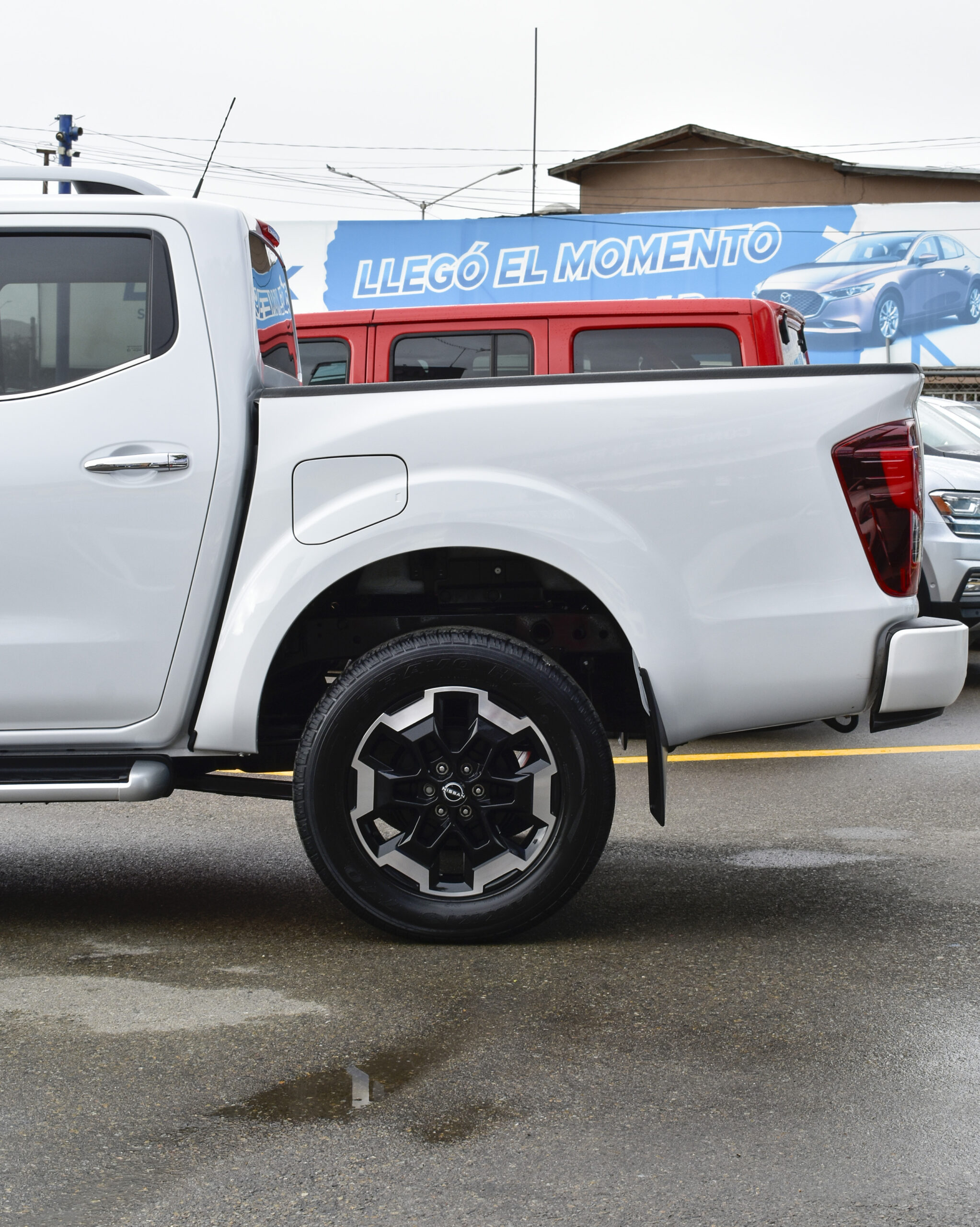 NISSAN FRONTIER PLATINUM 2024