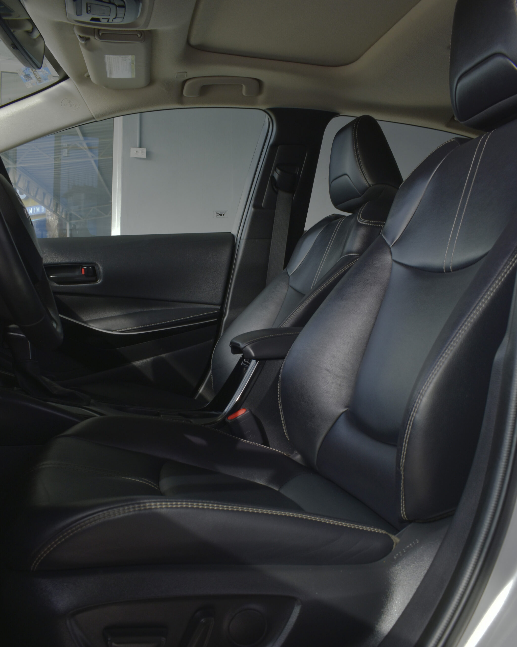 TOYOTA COROLLA XLE 2023