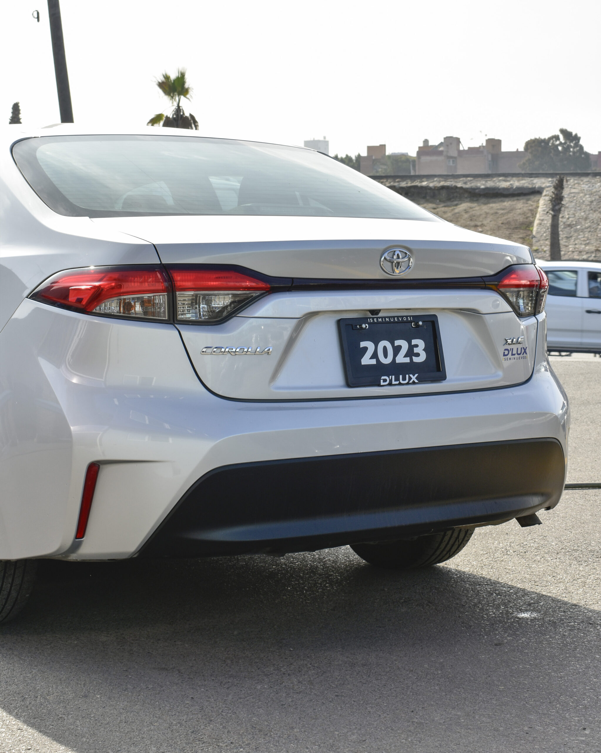 TOYOTA COROLLA XLE 2023