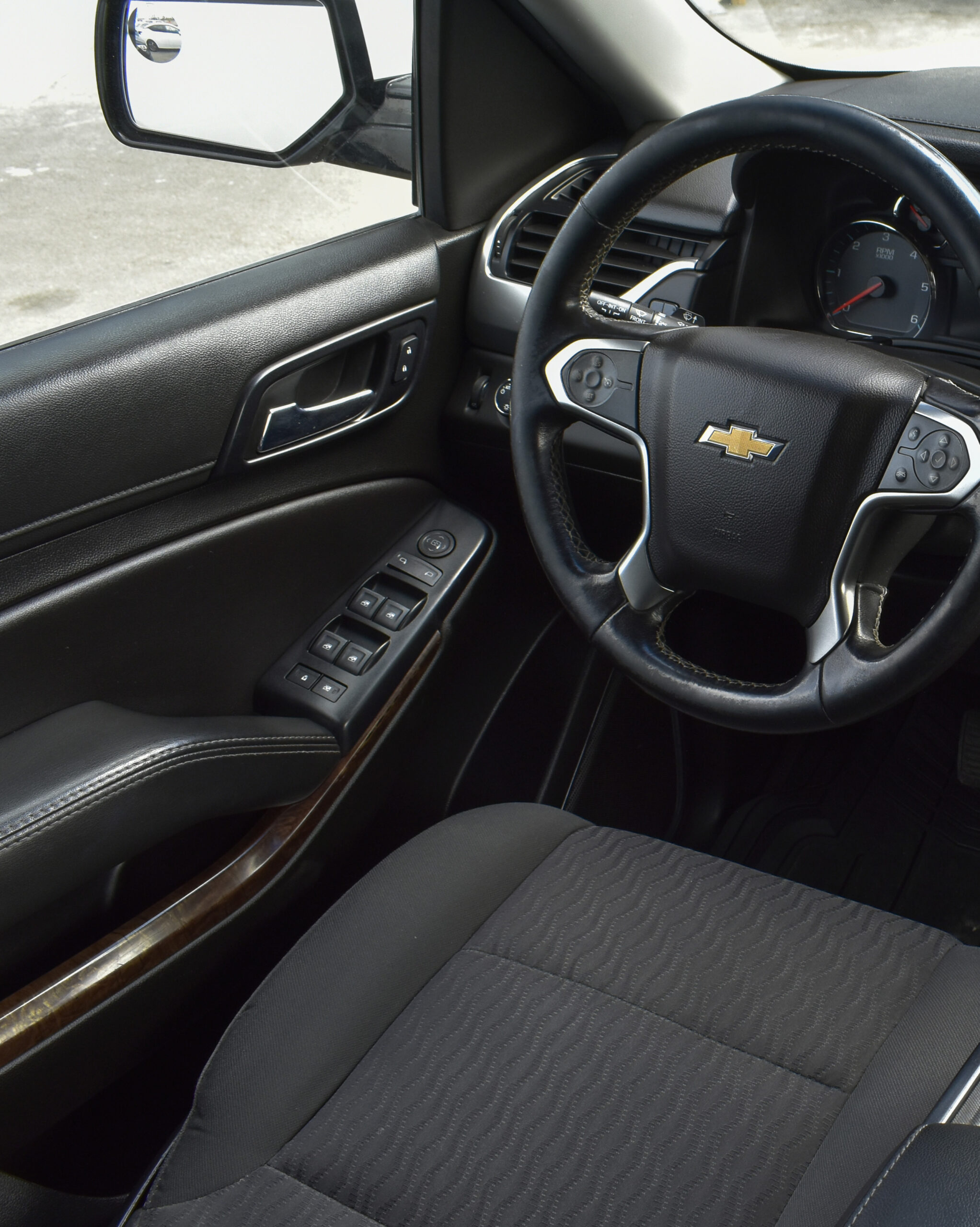 CHEVROLET SUBURBAN LS 2019