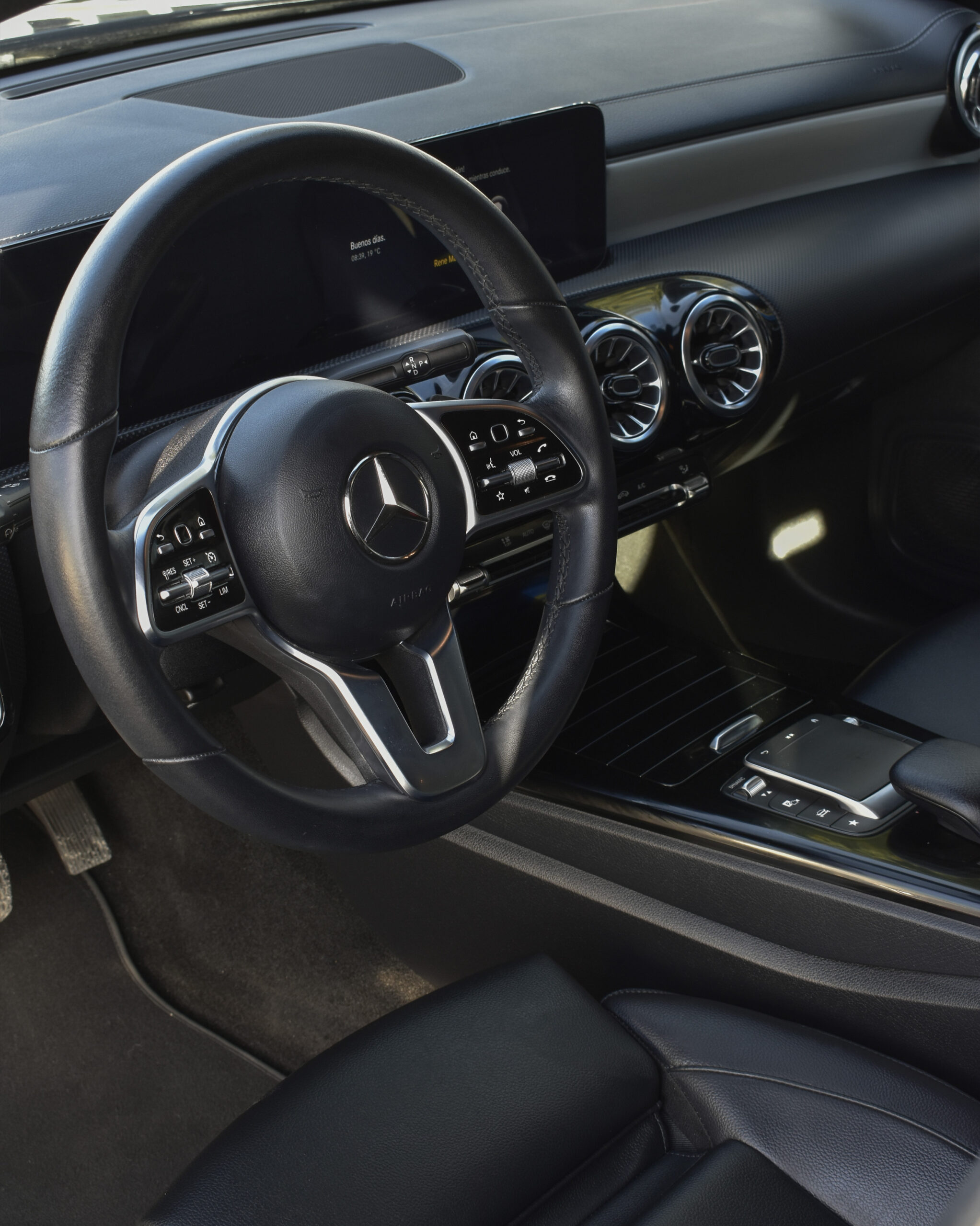 MERCEDES BENZ CLA200 PROGRESSIVE 2023