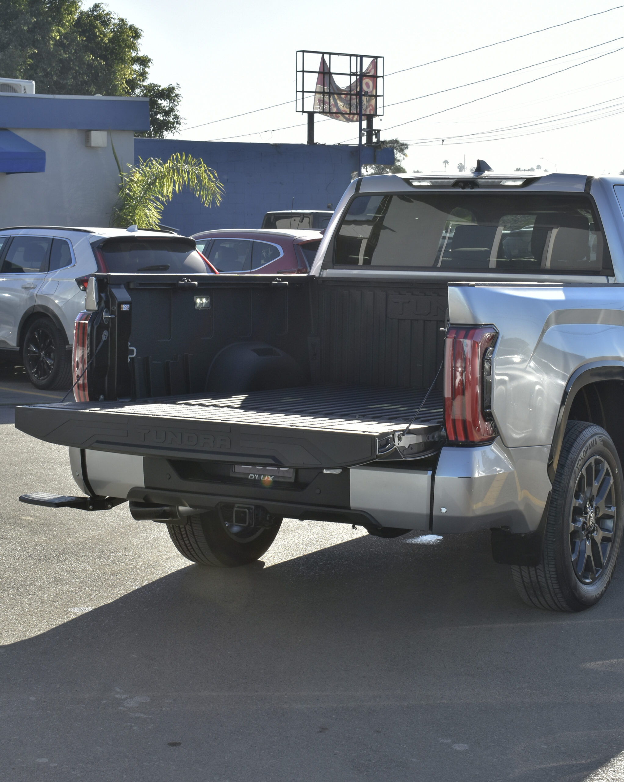 TOYOTA TUNDRA PLATINUM 2025