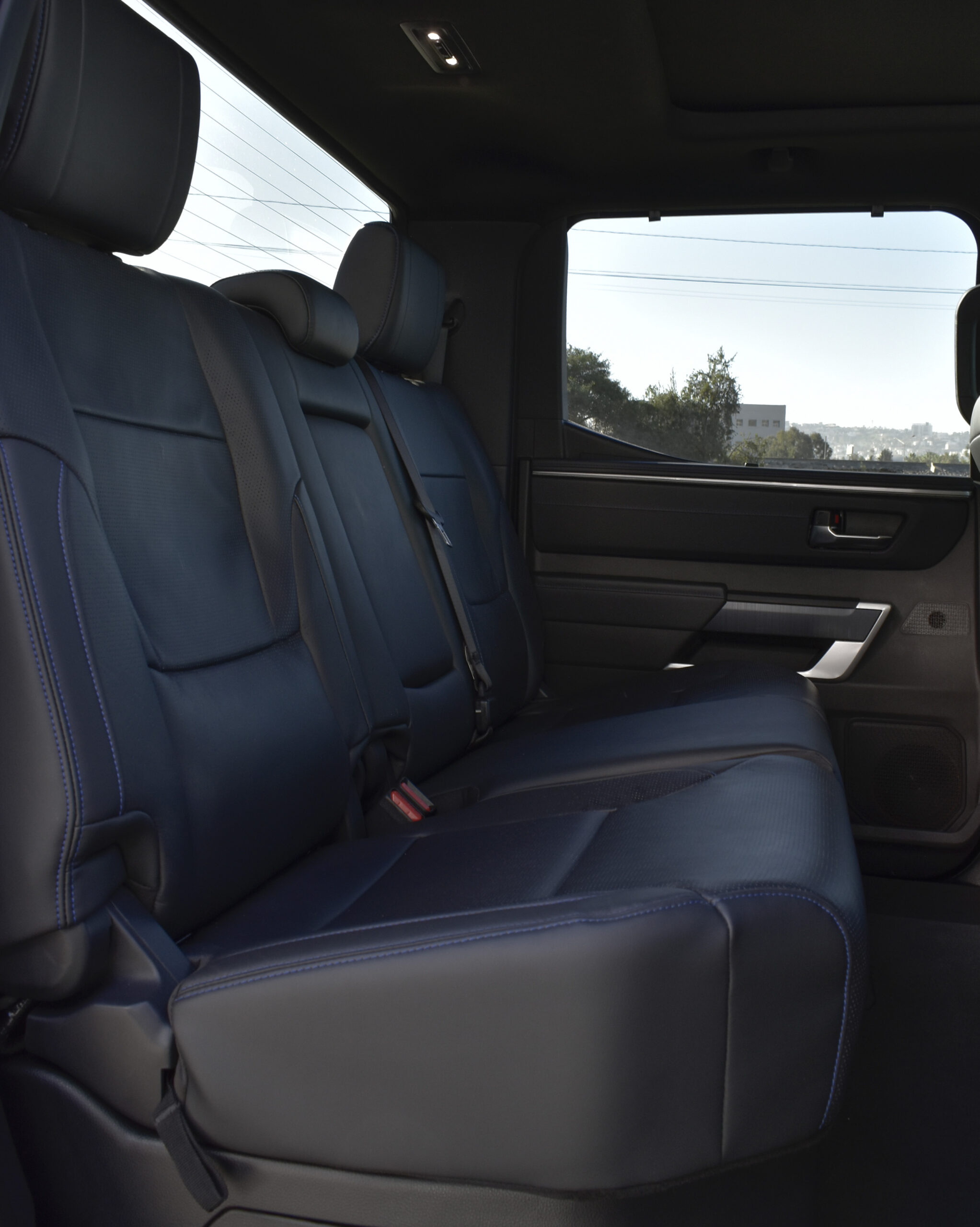 TOYOTA TUNDRA PLATINUM 2025