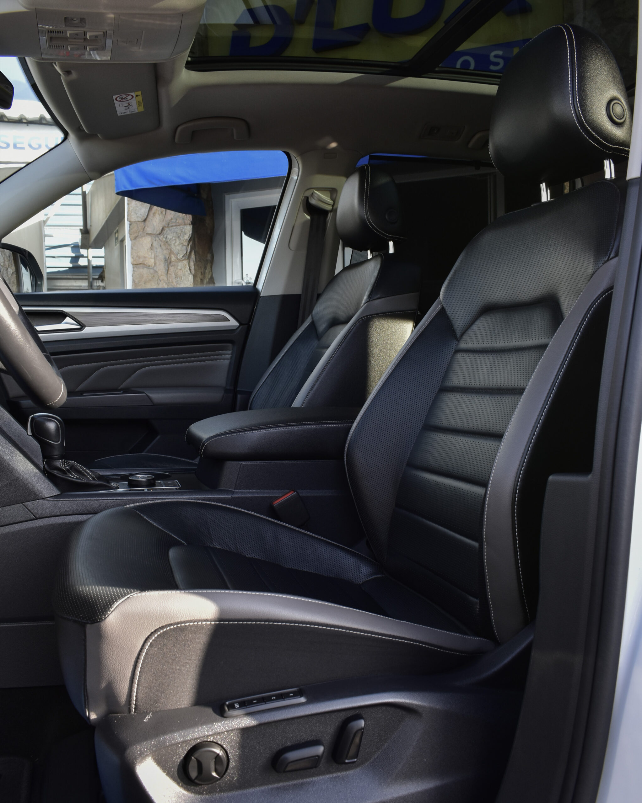 VOLKSWAGEN TERAMONT HIGHLINE 2022