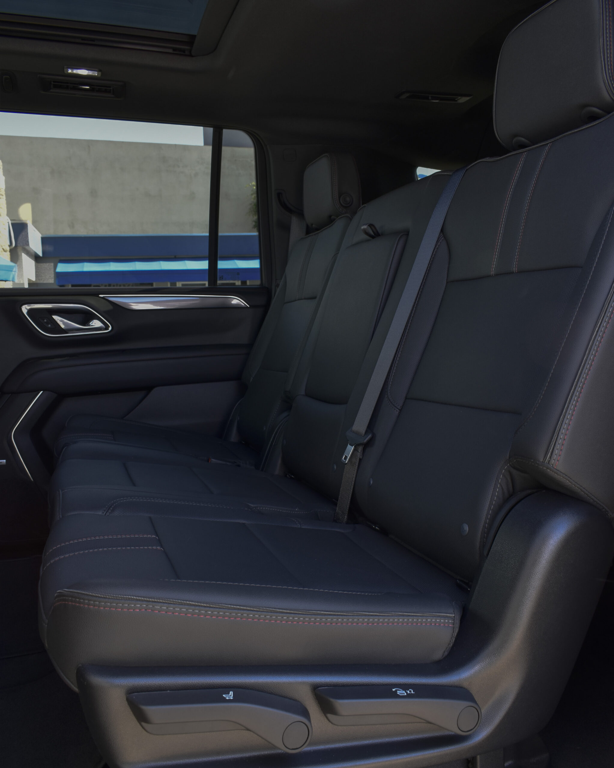 CHEVROLET SUBURBAN RST 2024