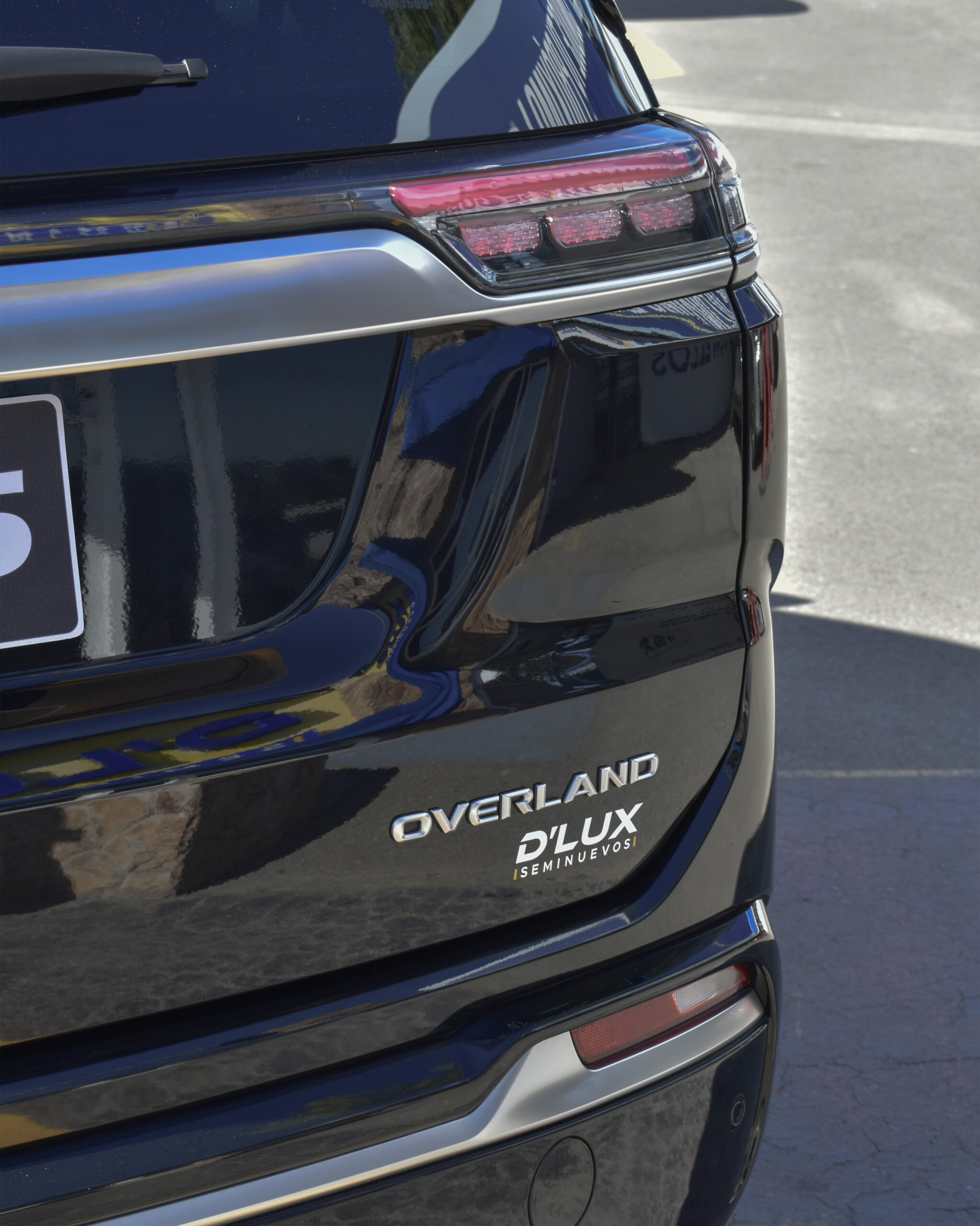 JEEP COMMANDER OVERLAND 2025