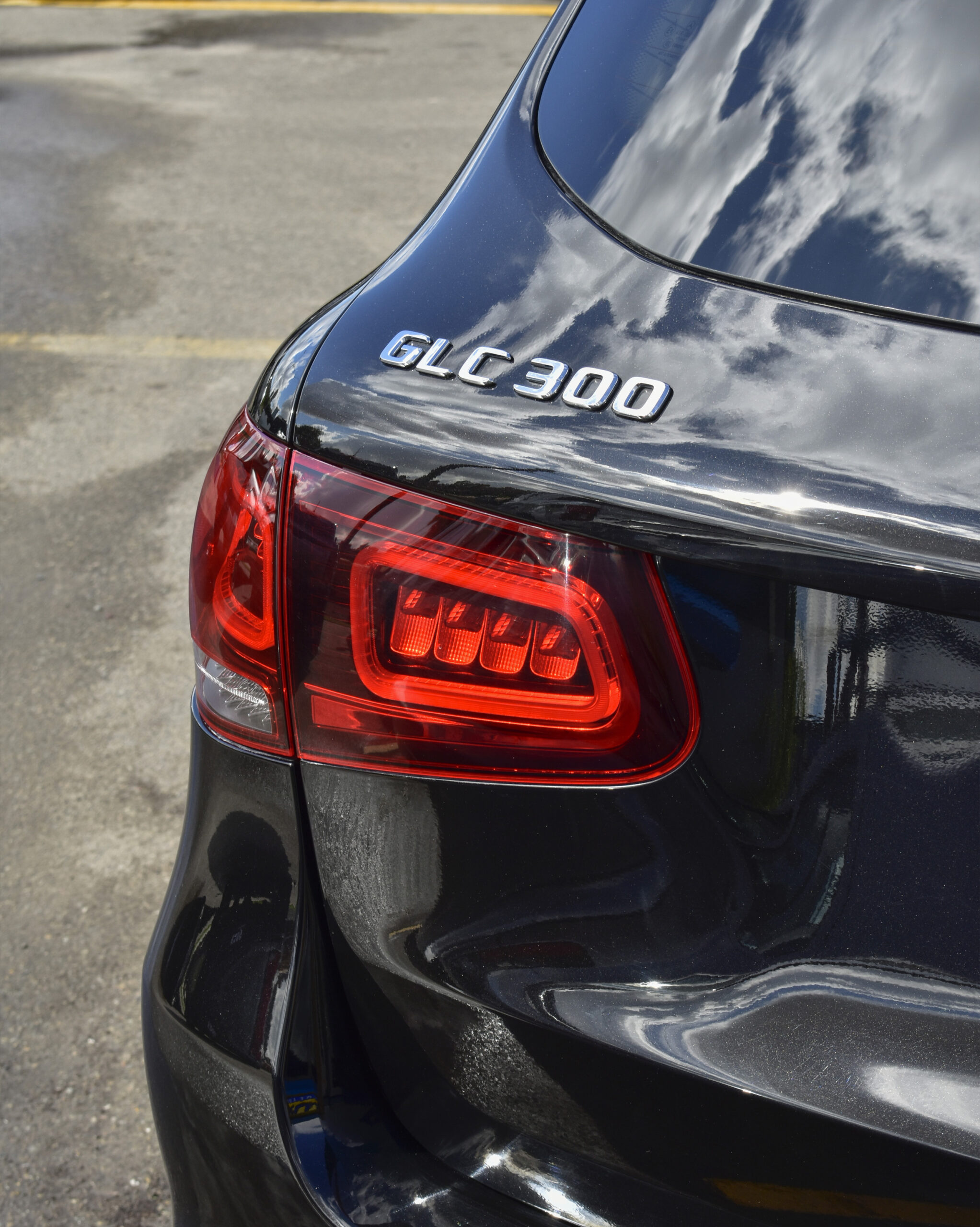 MERCEDES BENZ GLC300 COMFORT 2021