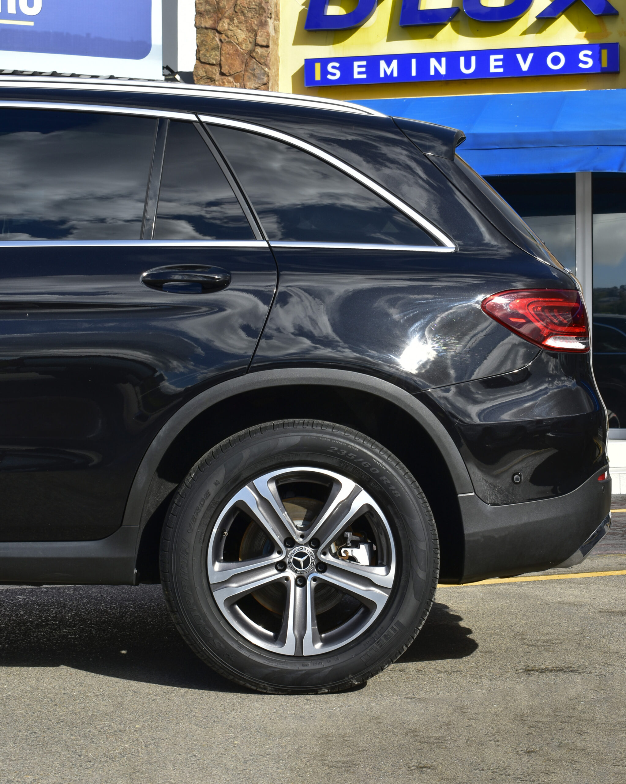 MERCEDES BENZ GLC300 COMFORT 2021