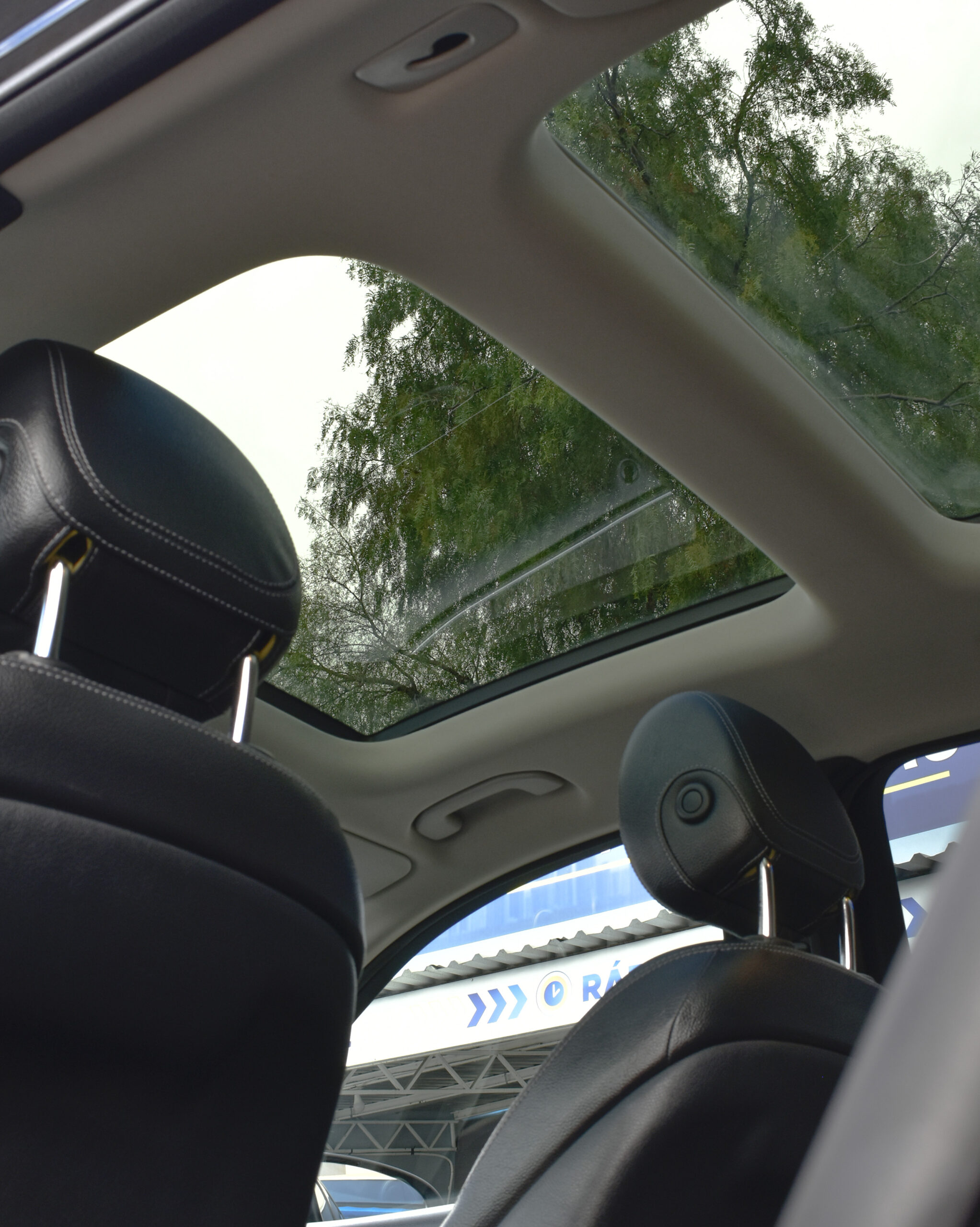 MERCEDES BENZ GLC300 COMFORT 2021