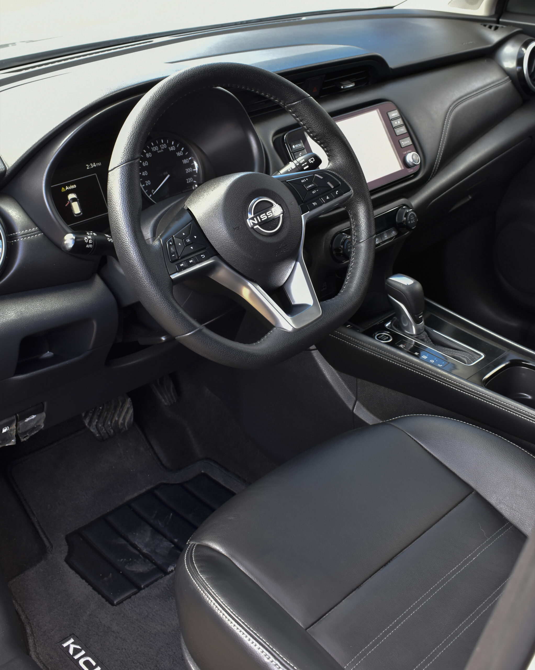 NISSAN KICKS EXCLUSIVE 2024