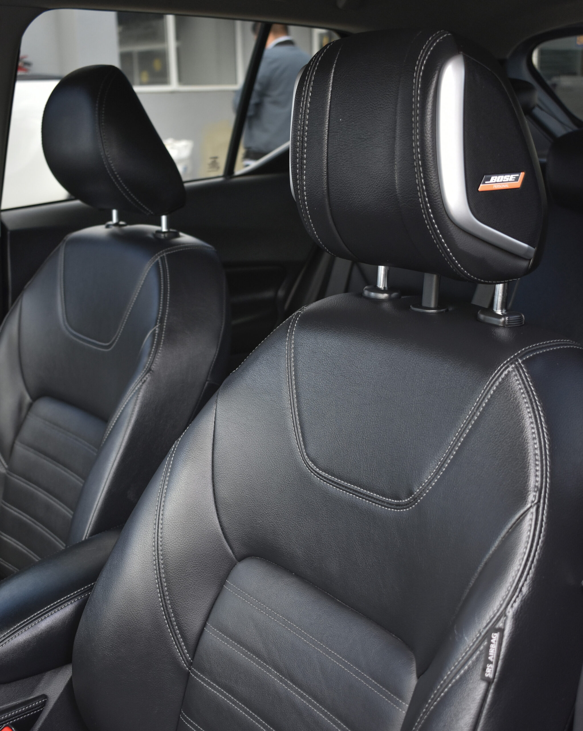 NISSAN KICKS EXCLUSIVE 2024