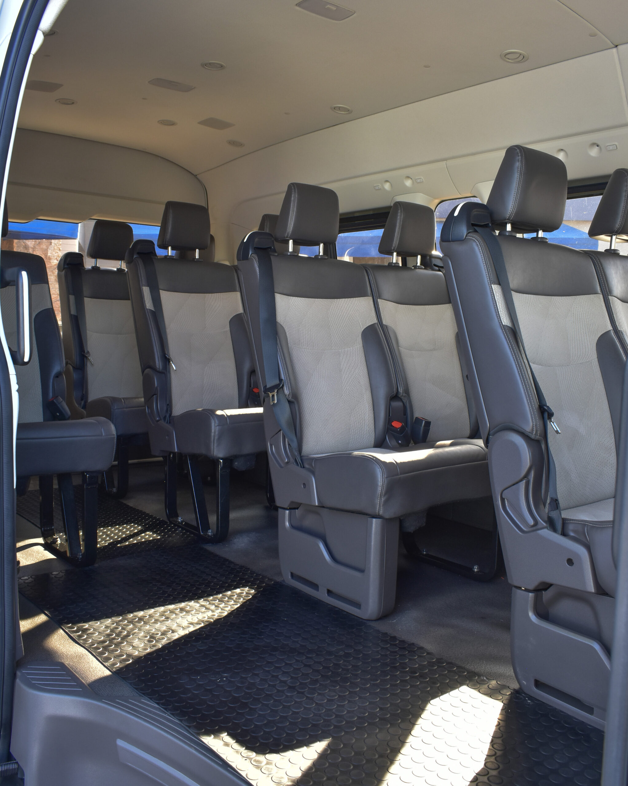 TOYOTA HIACE 12 PASAJEROS 2021