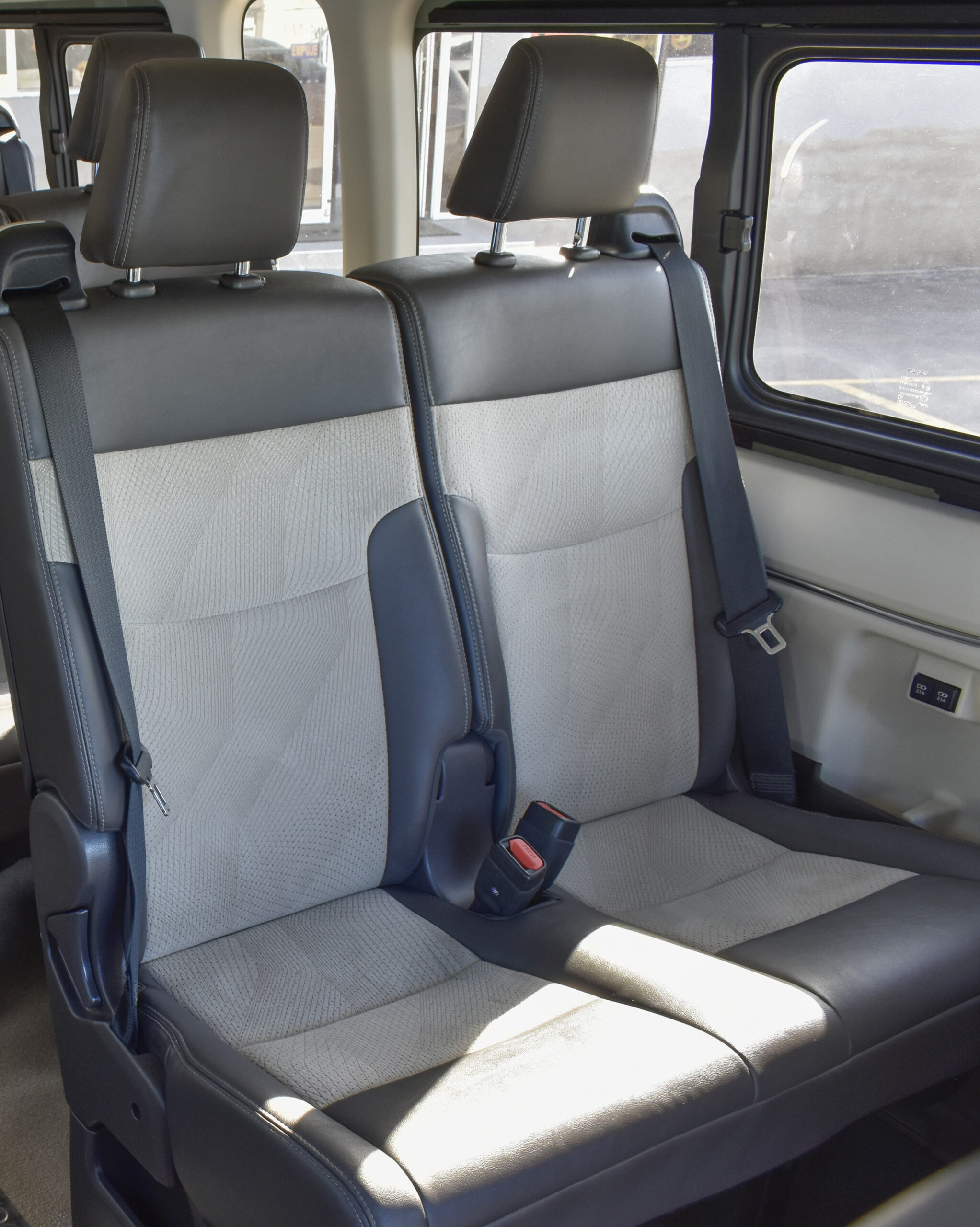 TOYOTA HIACE 12 PASAJEROS 2021