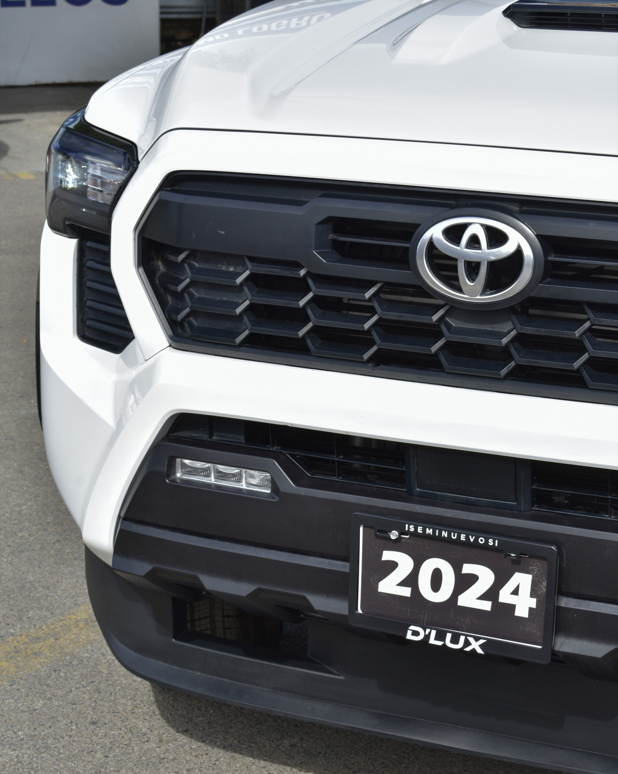 TOYOTA TACOMA TRD 4X4 2024