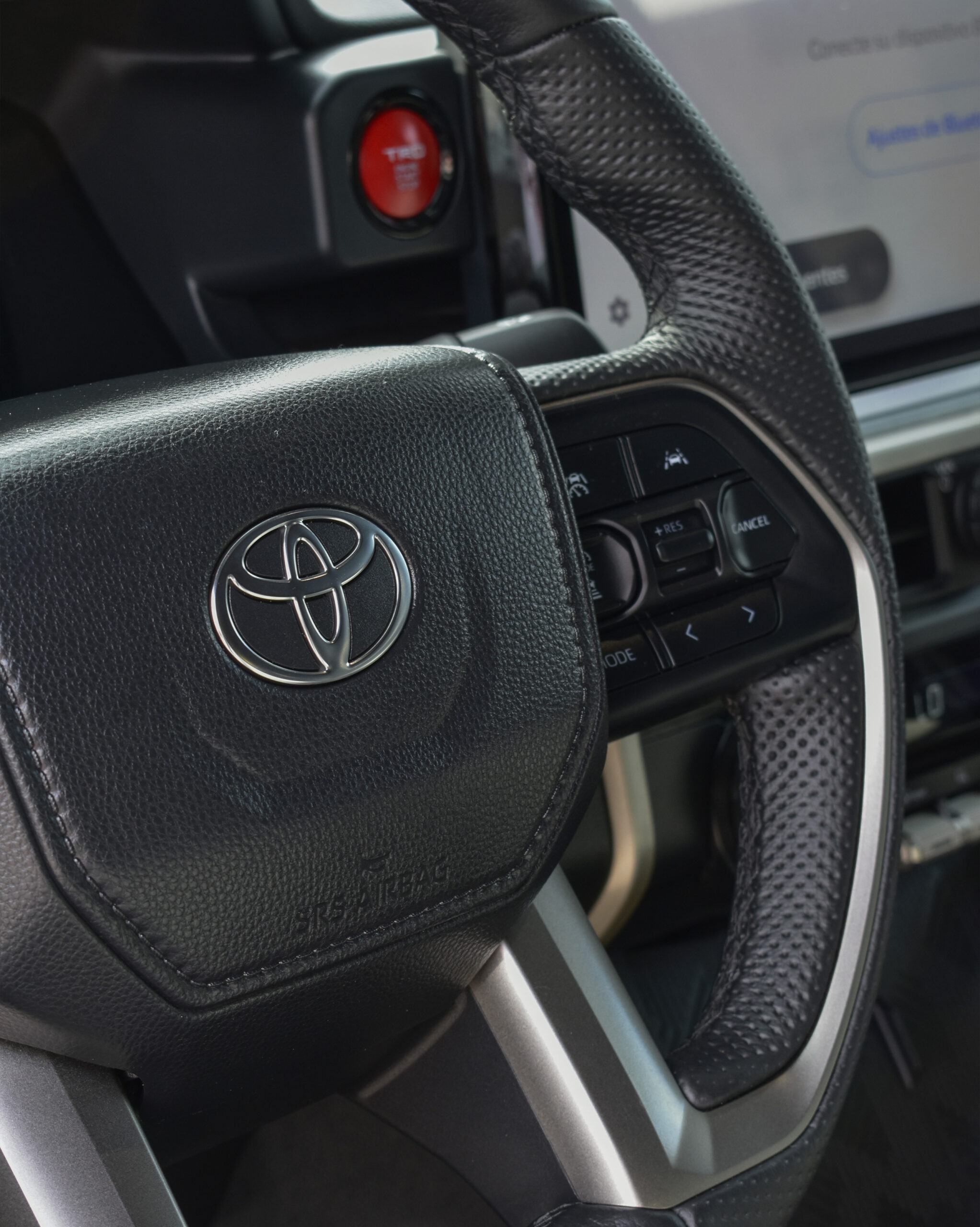 TOYOTA TACOMA TRD 4X4 2024