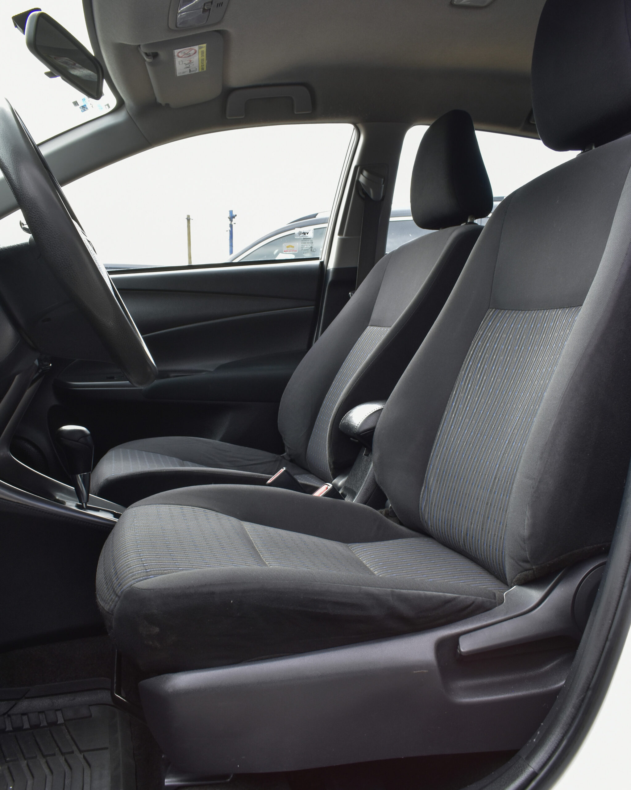 TOYOTA YARIS CORE 2022