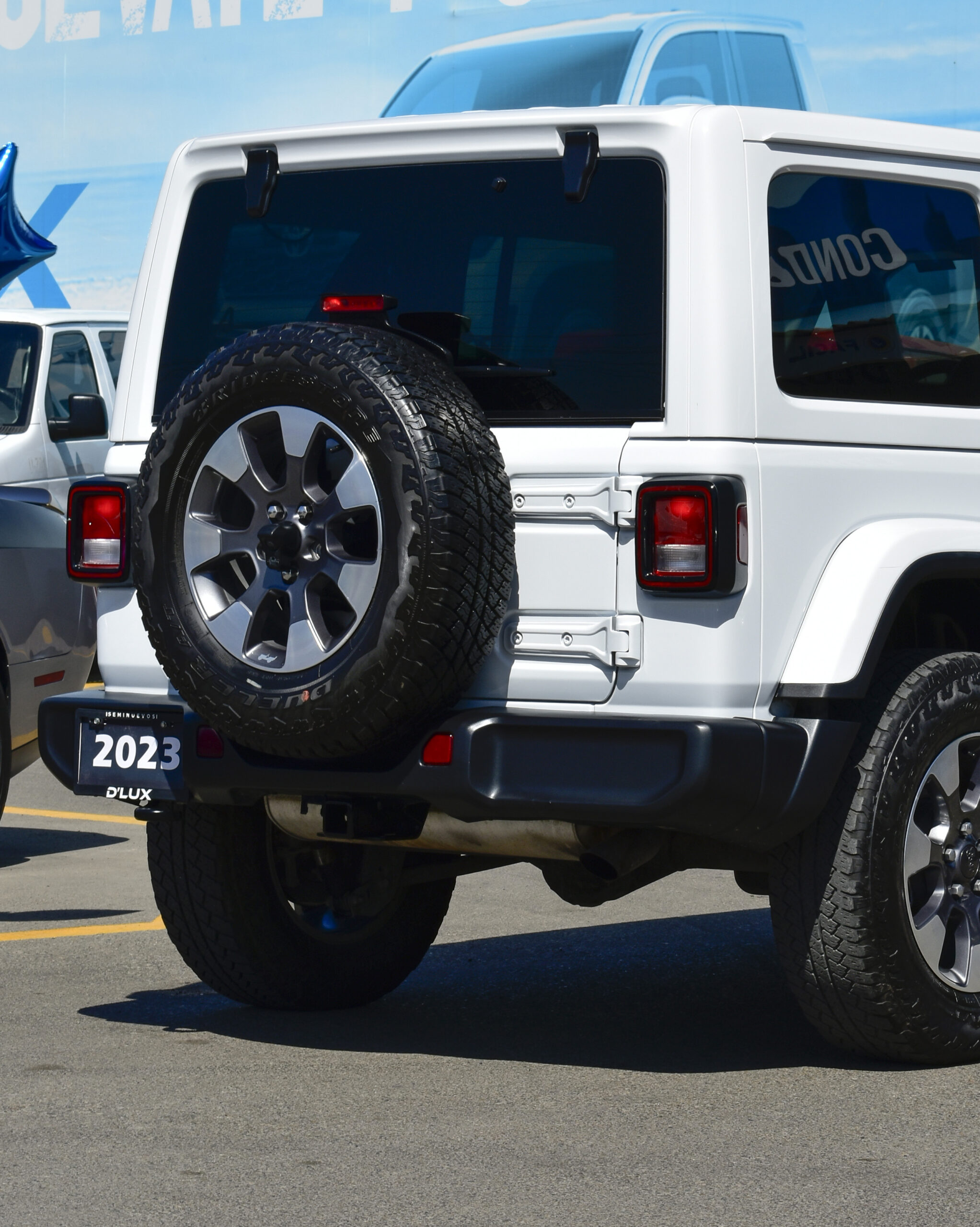 JEEP WRANGLER UNLTD SAHARA 2023