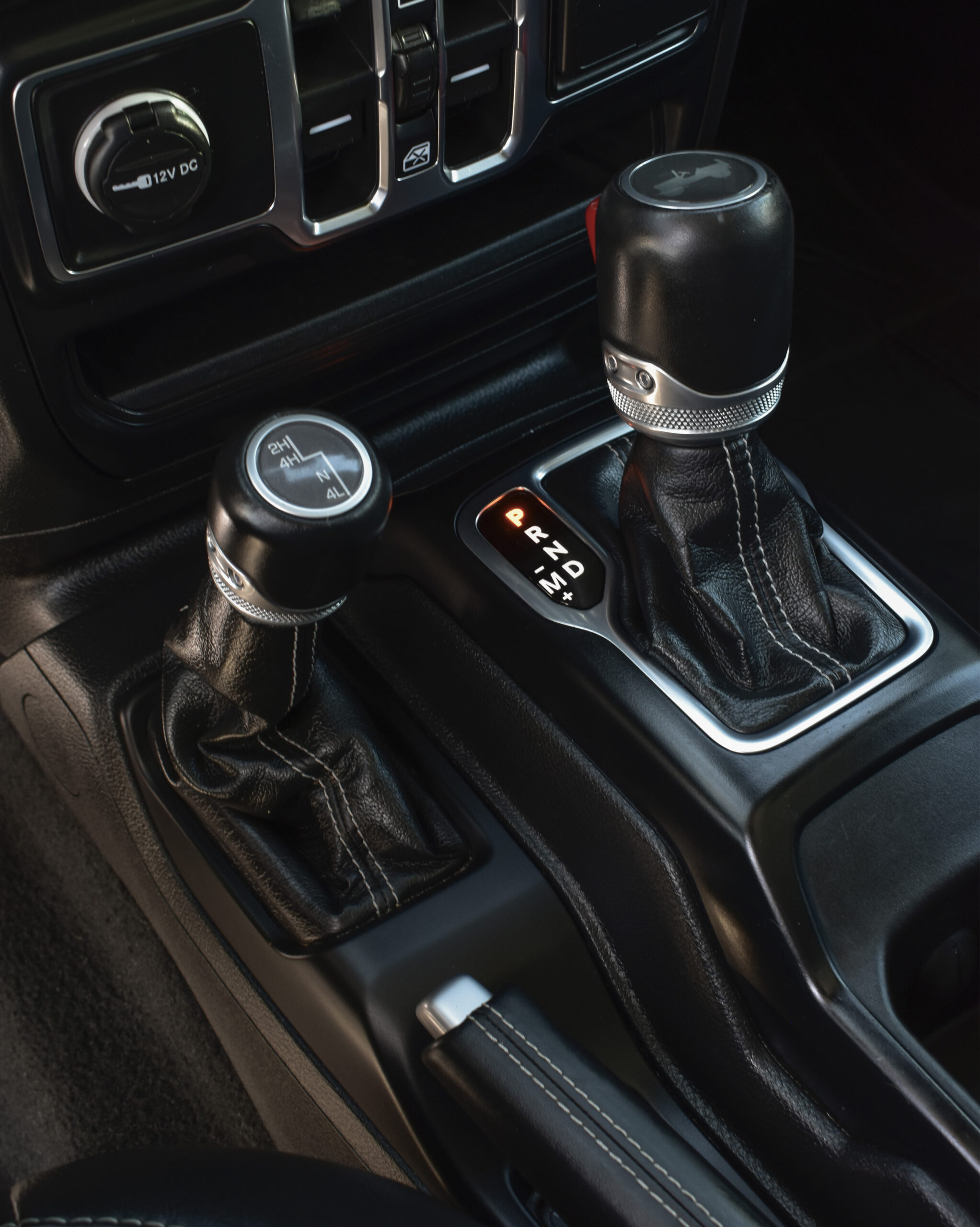 JEEP WRANGLER UNLTD SAHARA 2023