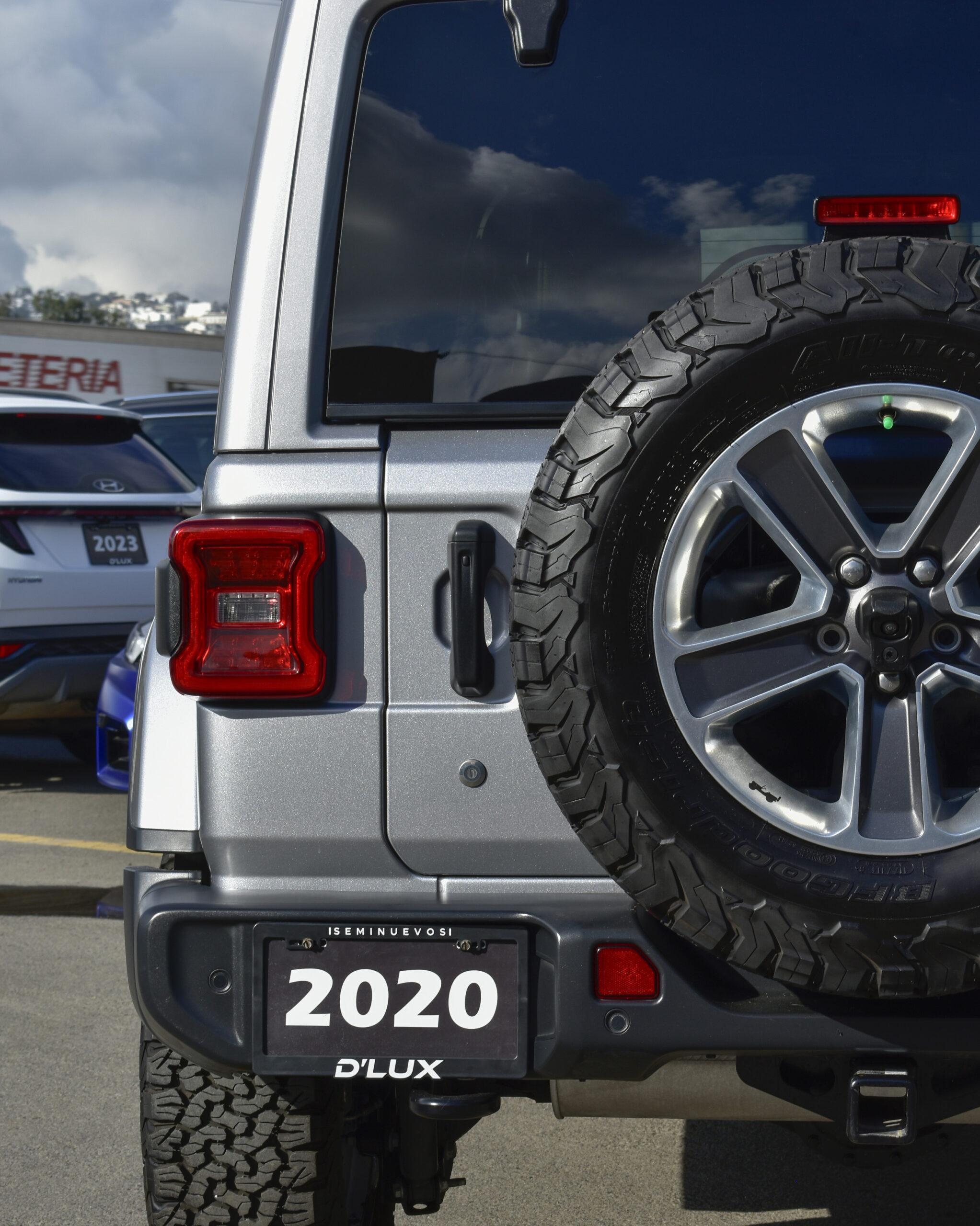JEEP WRANGLER UNLTD SAHARA MILD HYB 2020