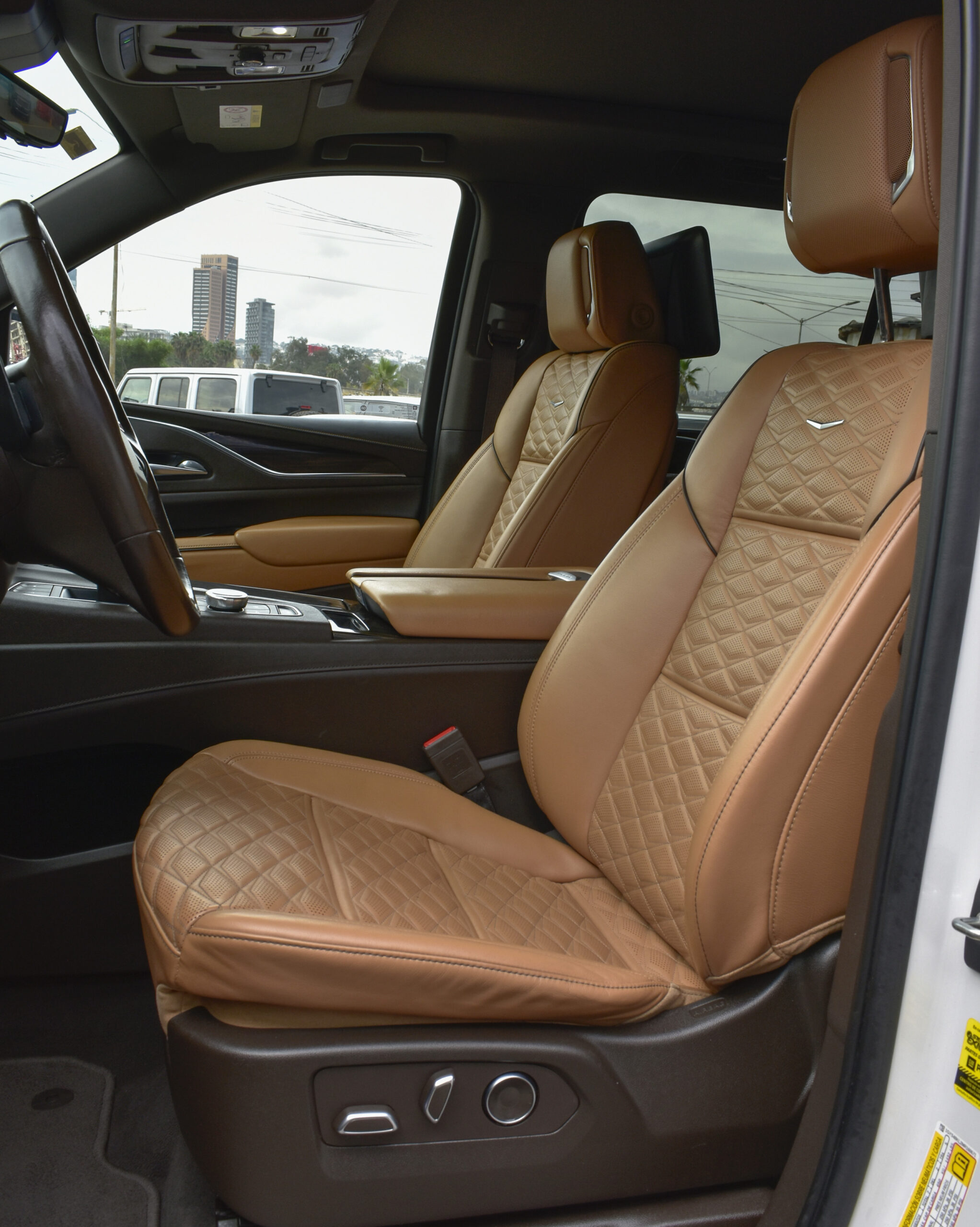 CADILLAC ESCALADE PAQ. C 2021