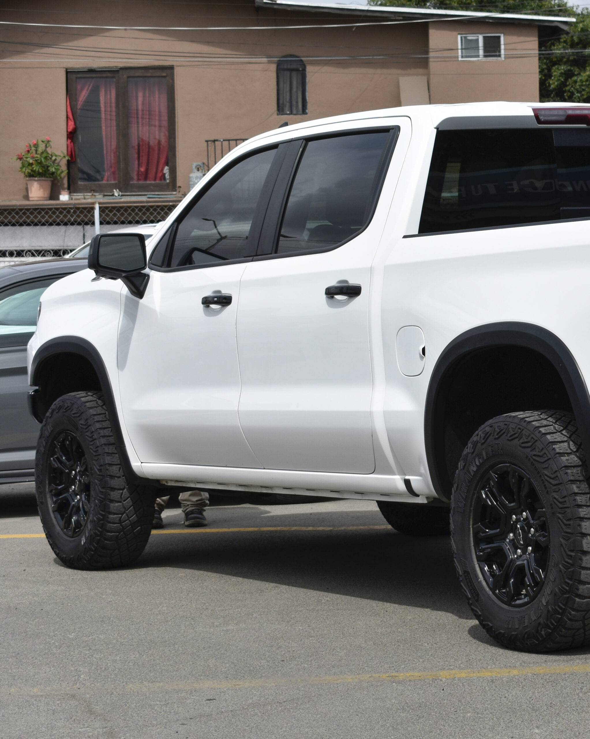 CHEVROLET CHEYENNE ZR2 2023