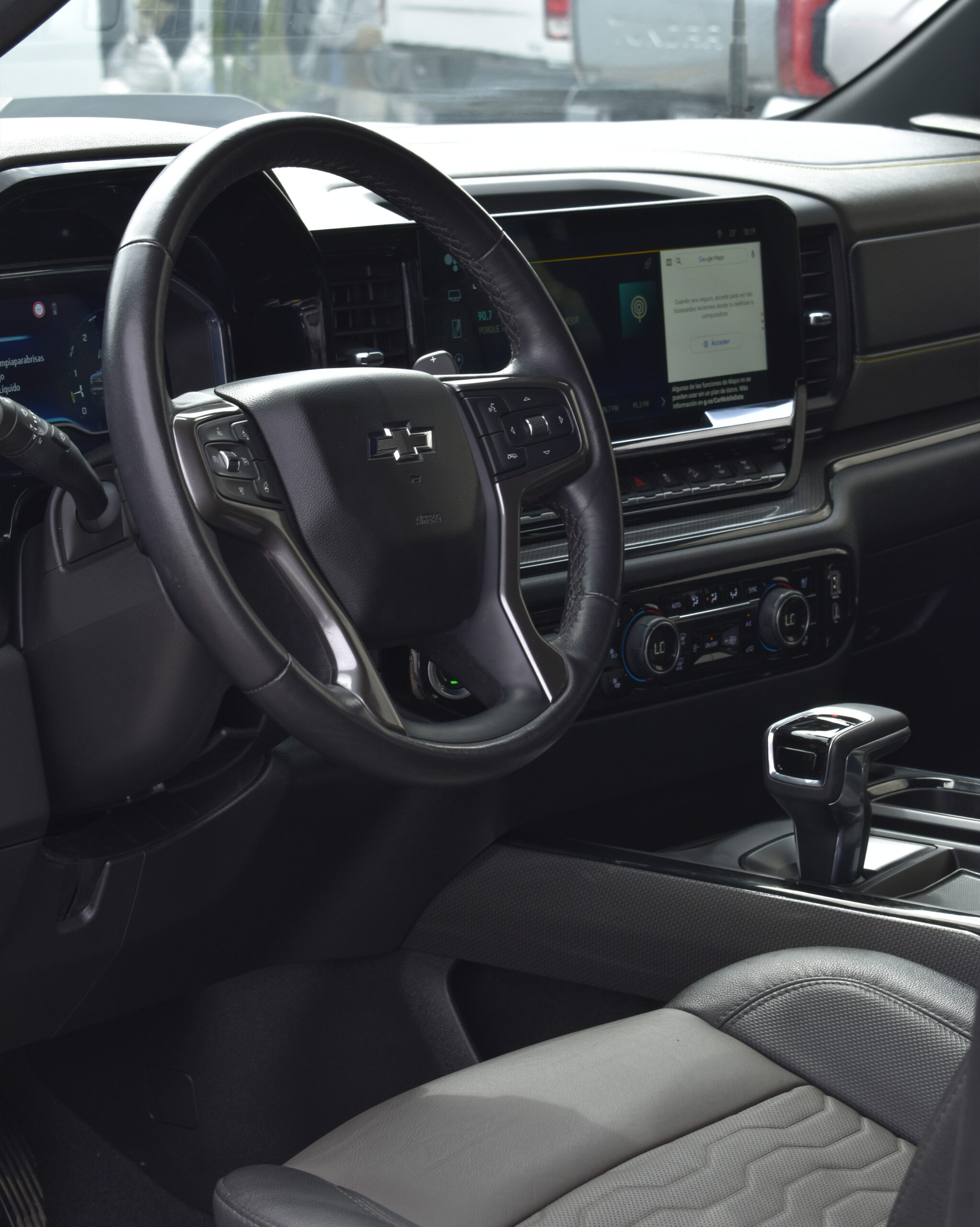 CHEVROLET CHEYENNE ZR2 2023