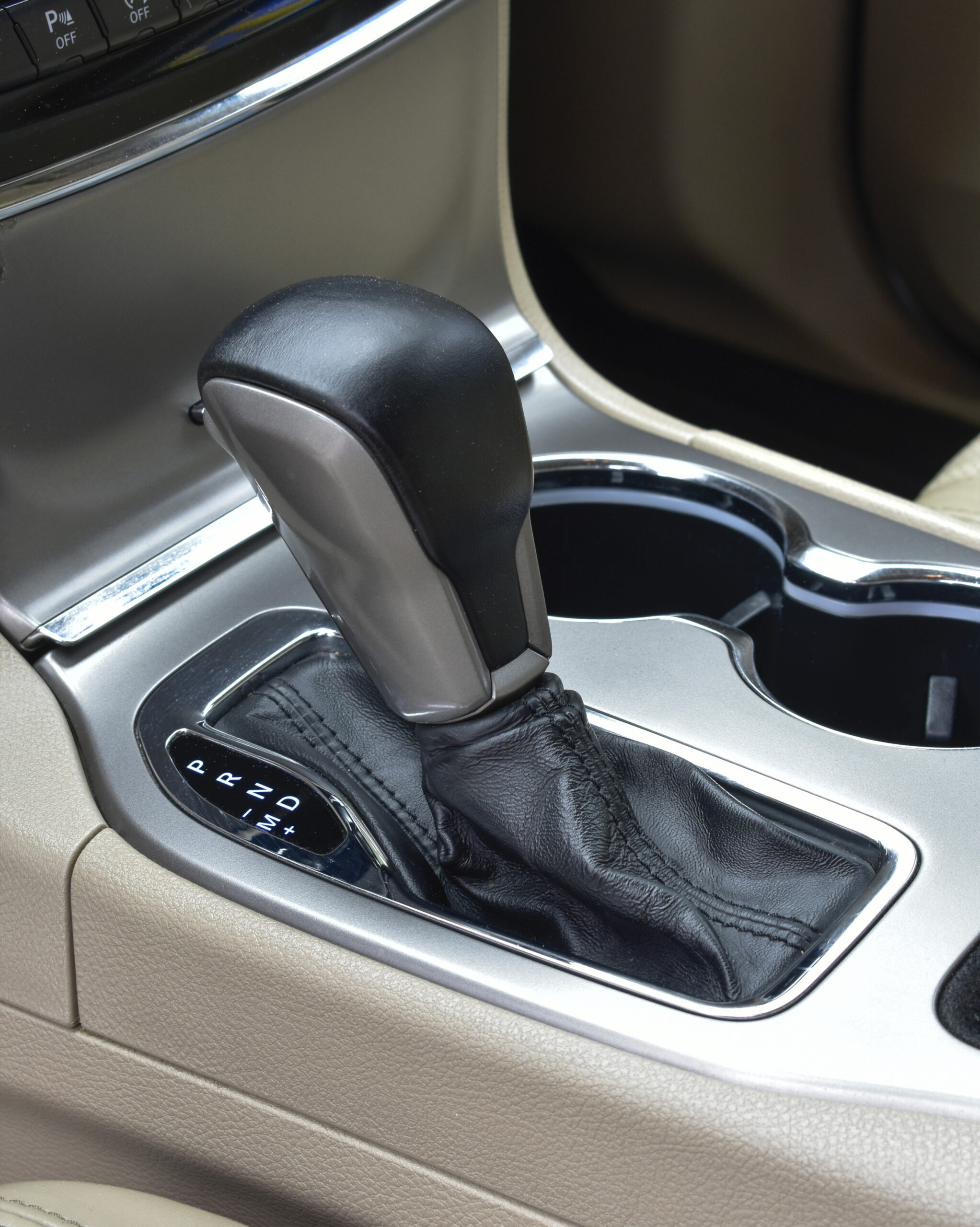 JEEP GRAND CHEROKEE LIMITED LUJO 2019