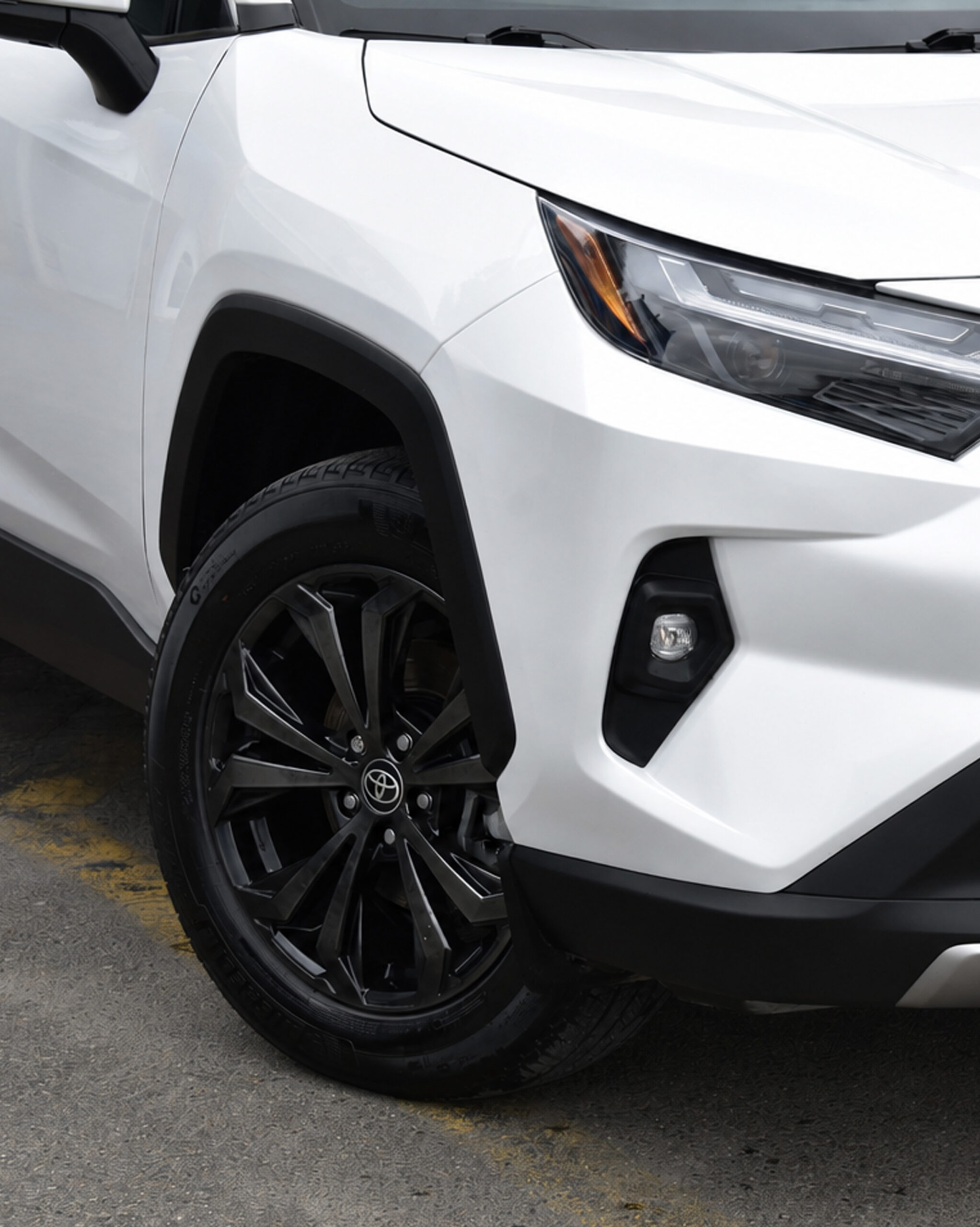 TOYOTA RAV4 LIMITED HV 2023