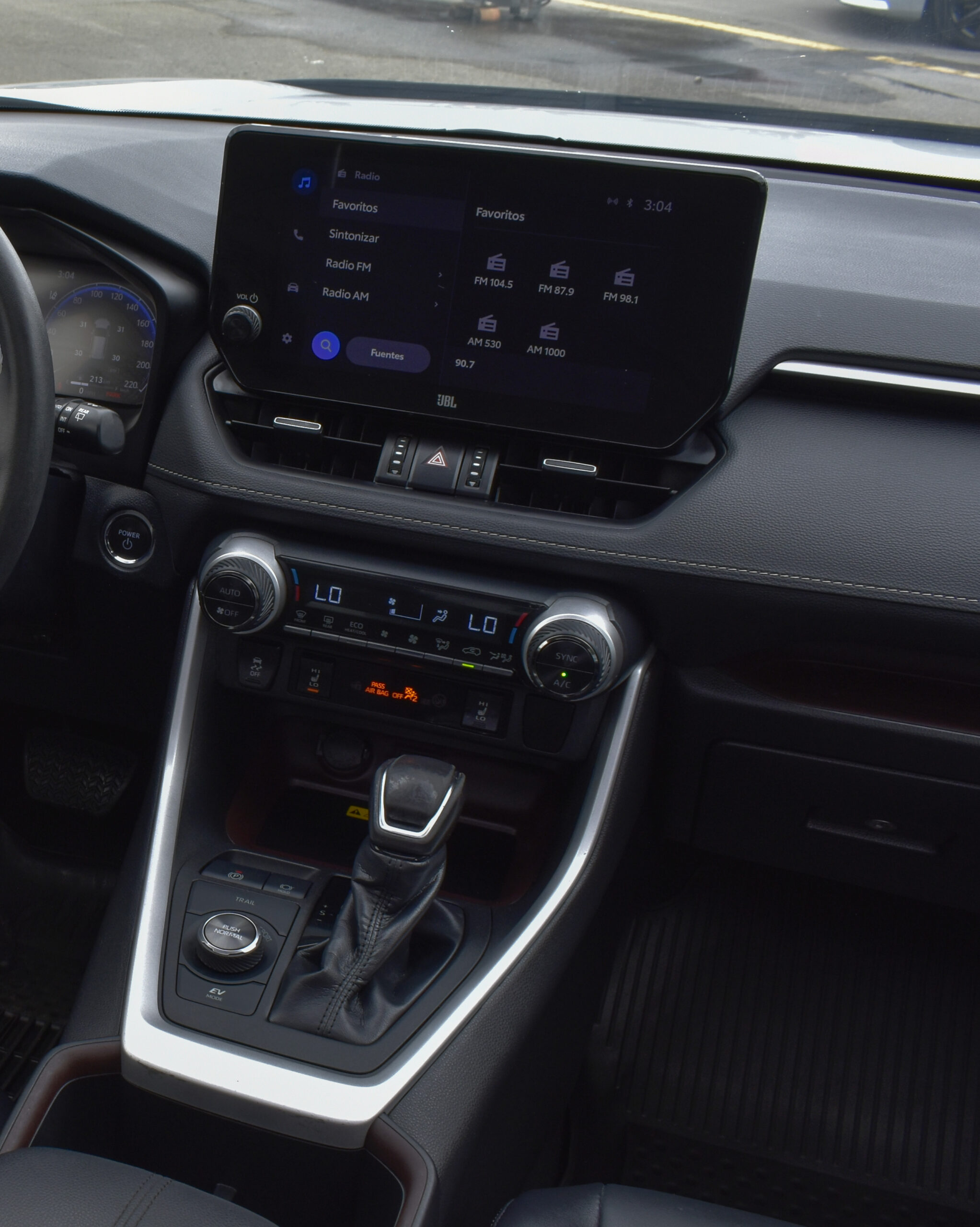 TOYOTA RAV4 LIMITED HV 2023