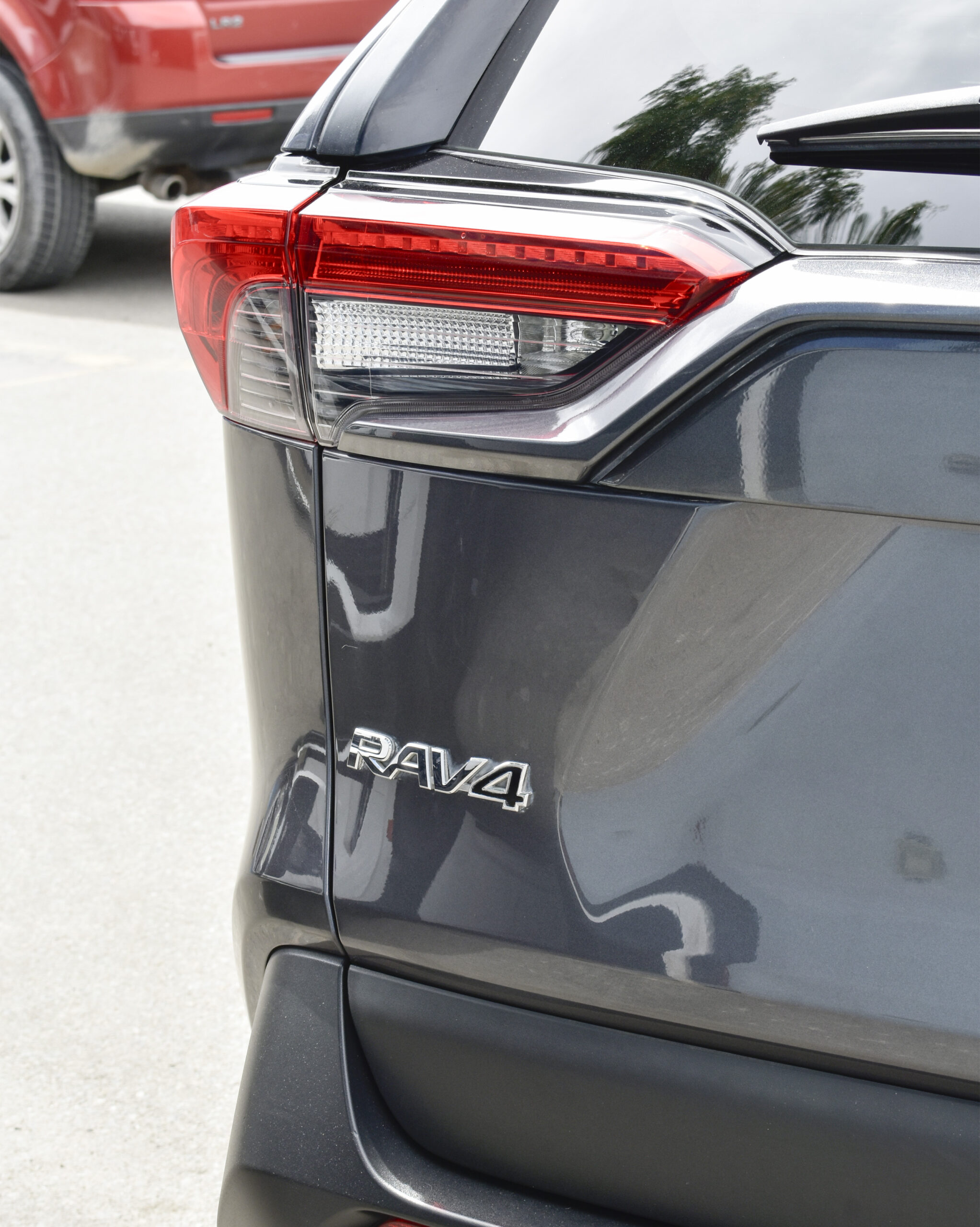 TOYOTA RAV4 XLE 2021