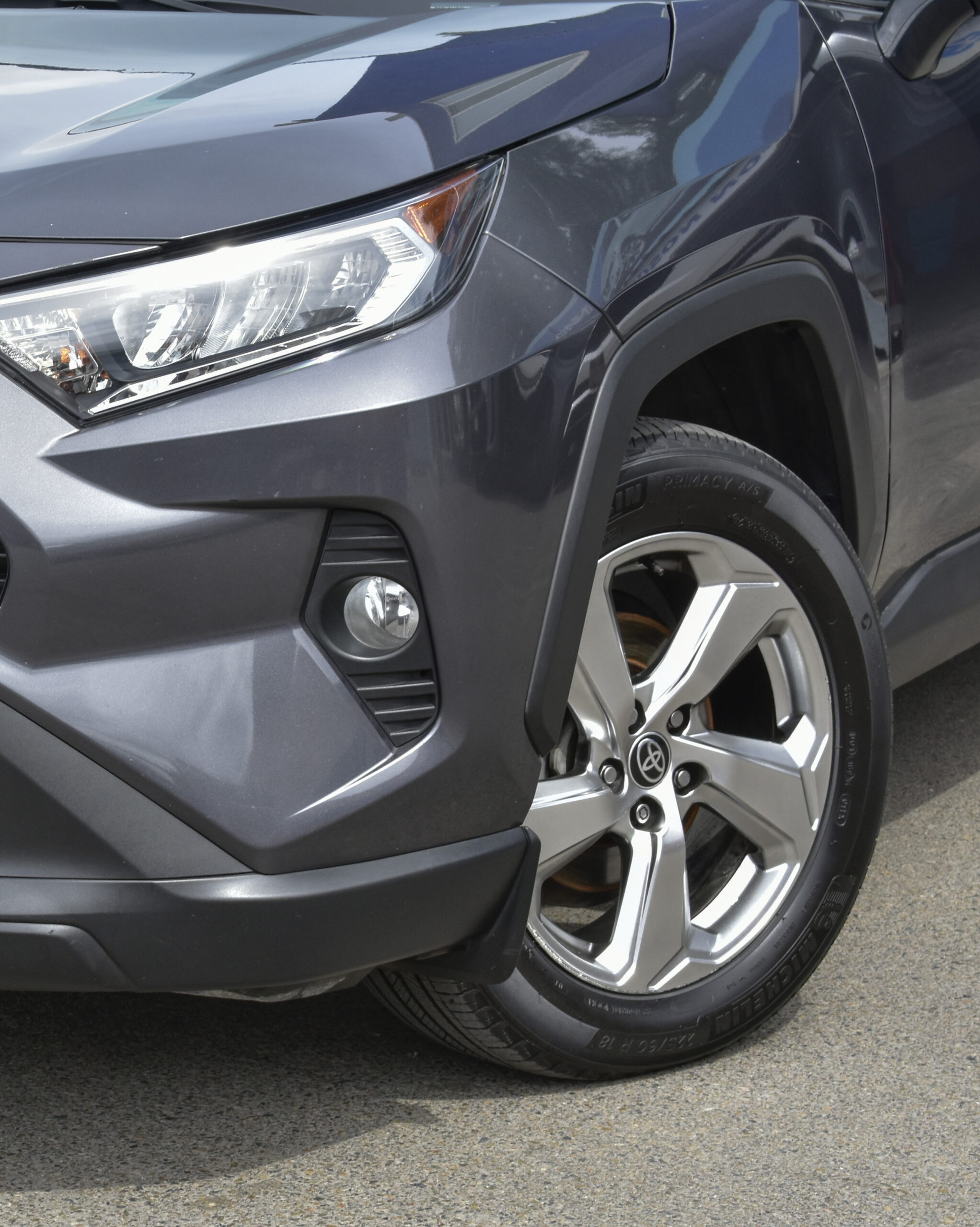 TOYOTA RAV4 XLE 2021