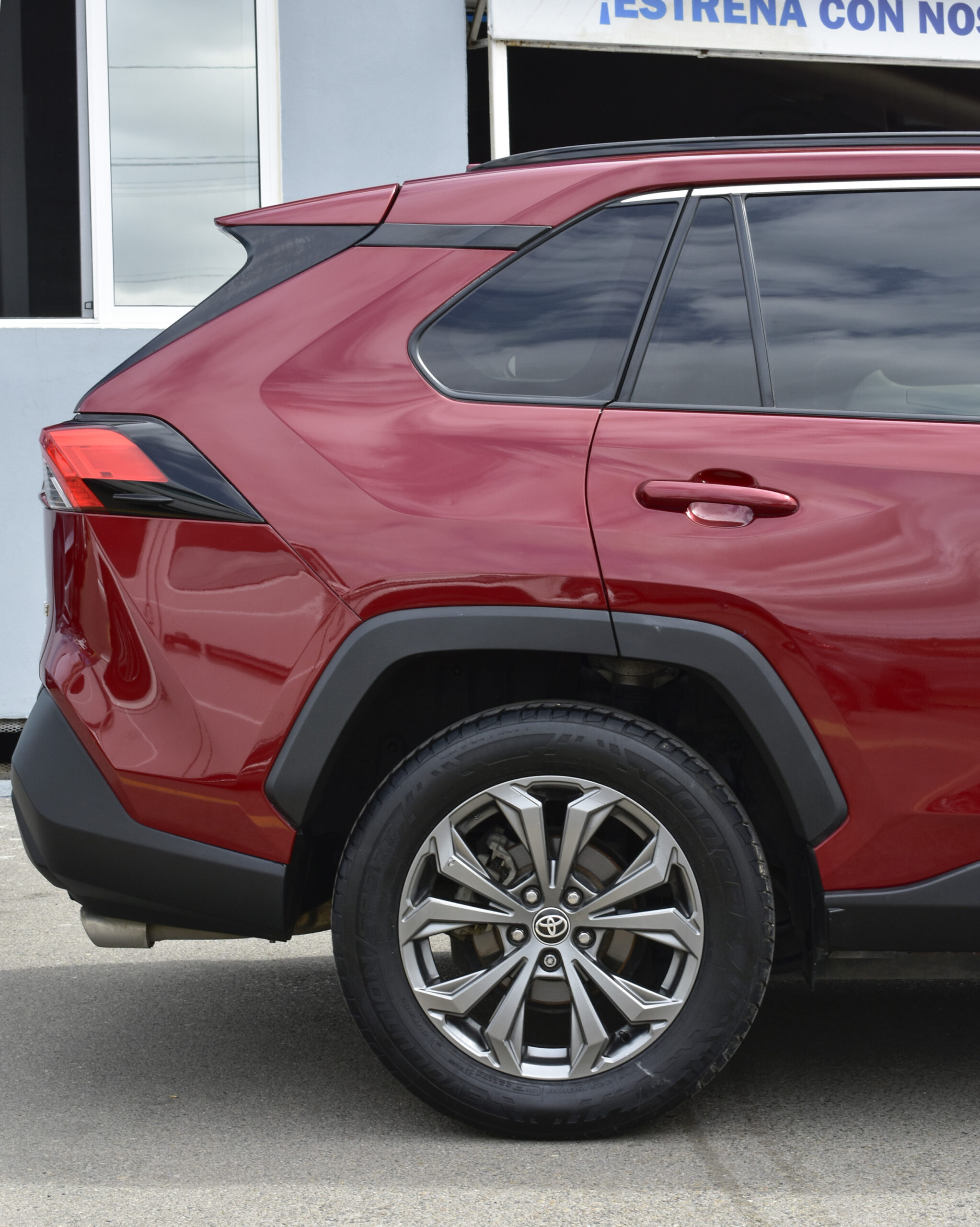TOYOTA RAV4 XLE 2022