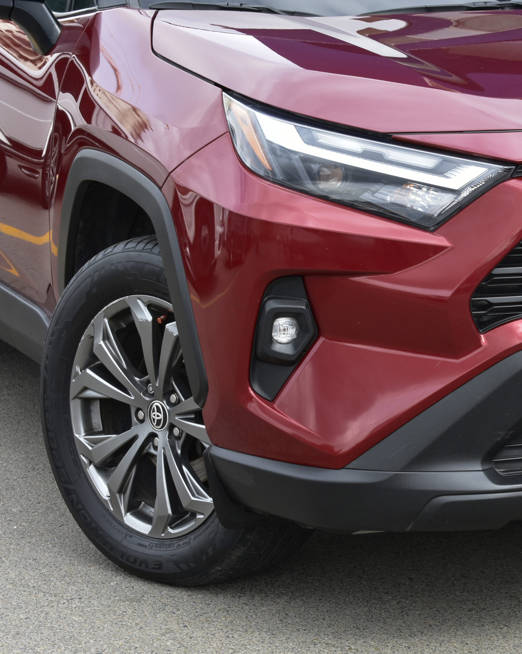 TOYOTA RAV4 XLE 2022