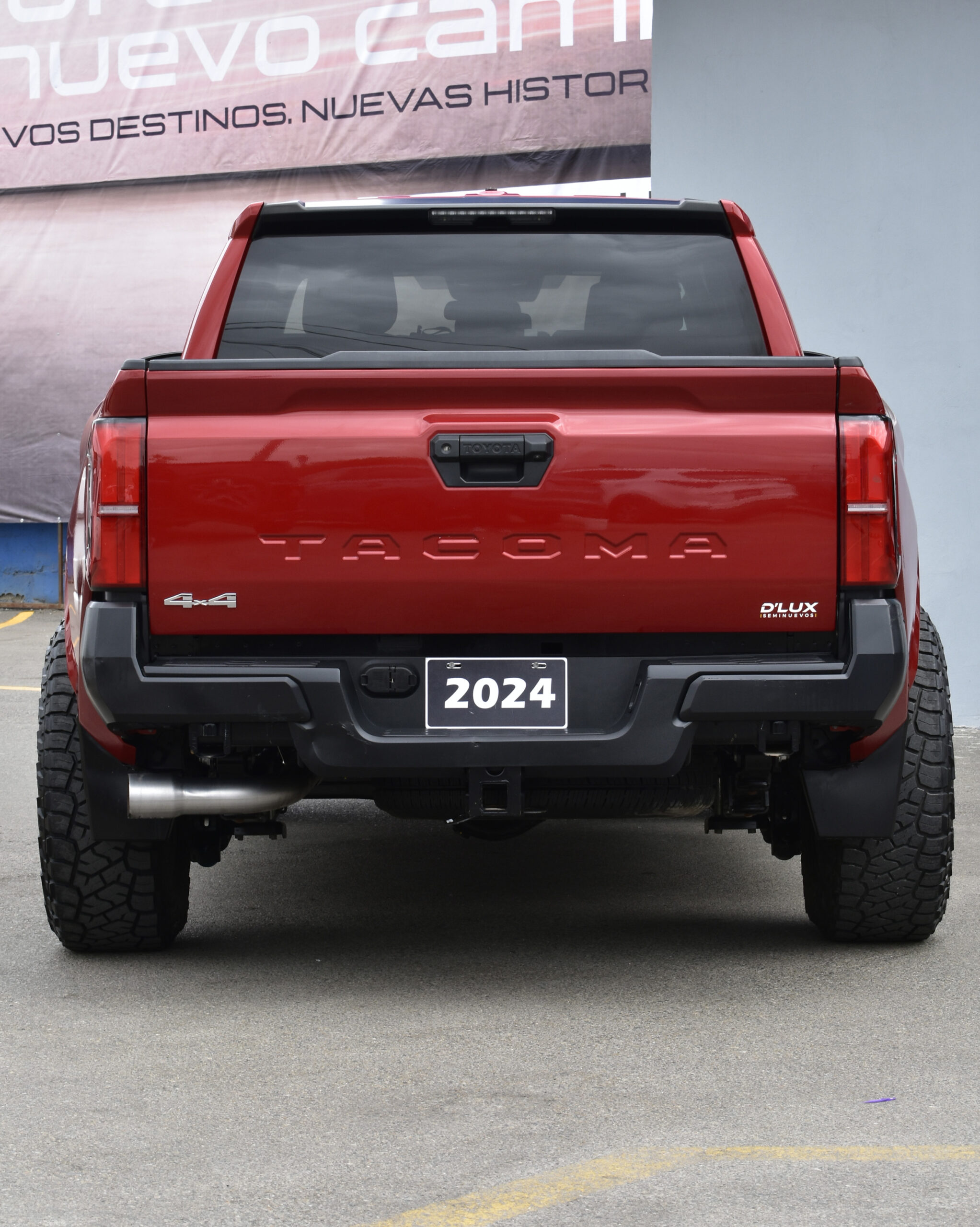 TOYOTA TACOMA SR 4X4 2024