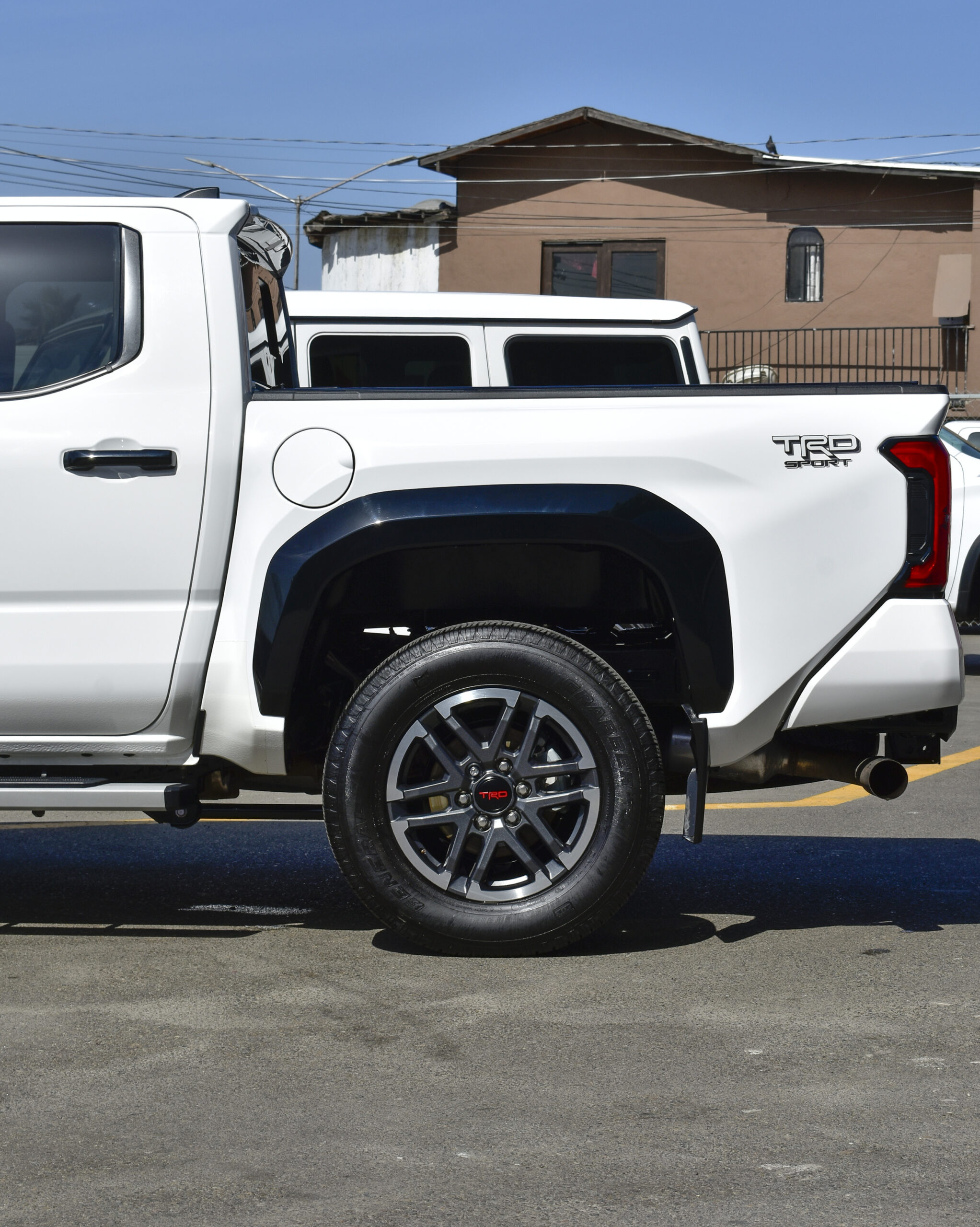TOYOTA TACOMA TRD 4X4 2025